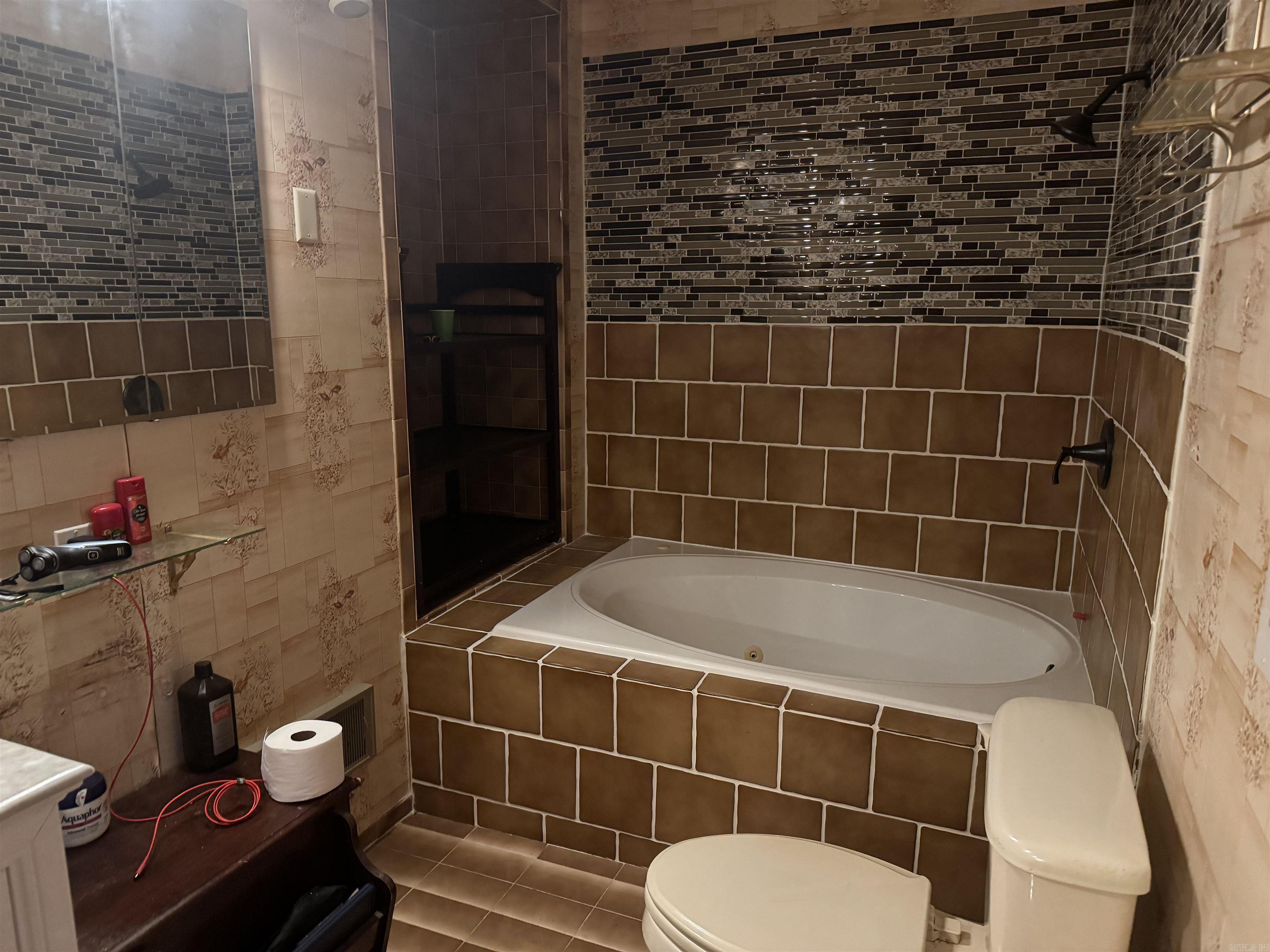 175 County Road 2733  London, AR