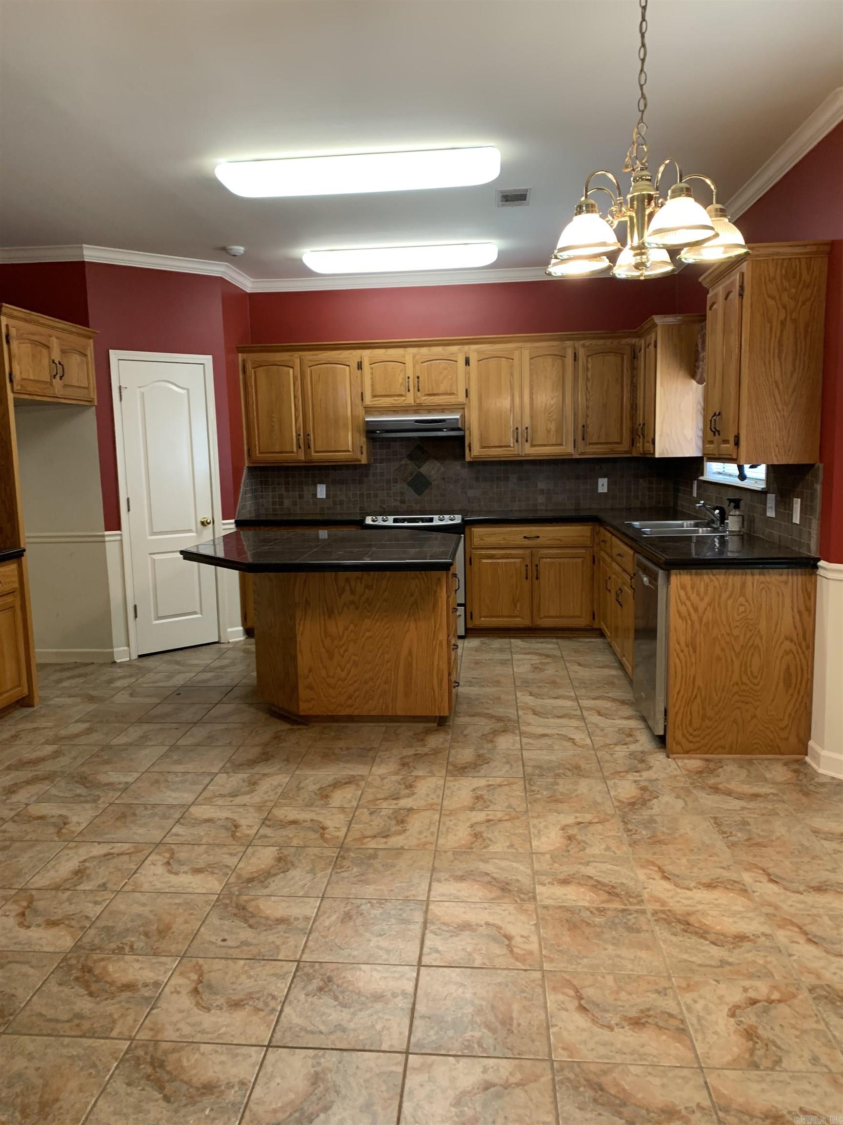 13  Shady Valley  Conway, AR