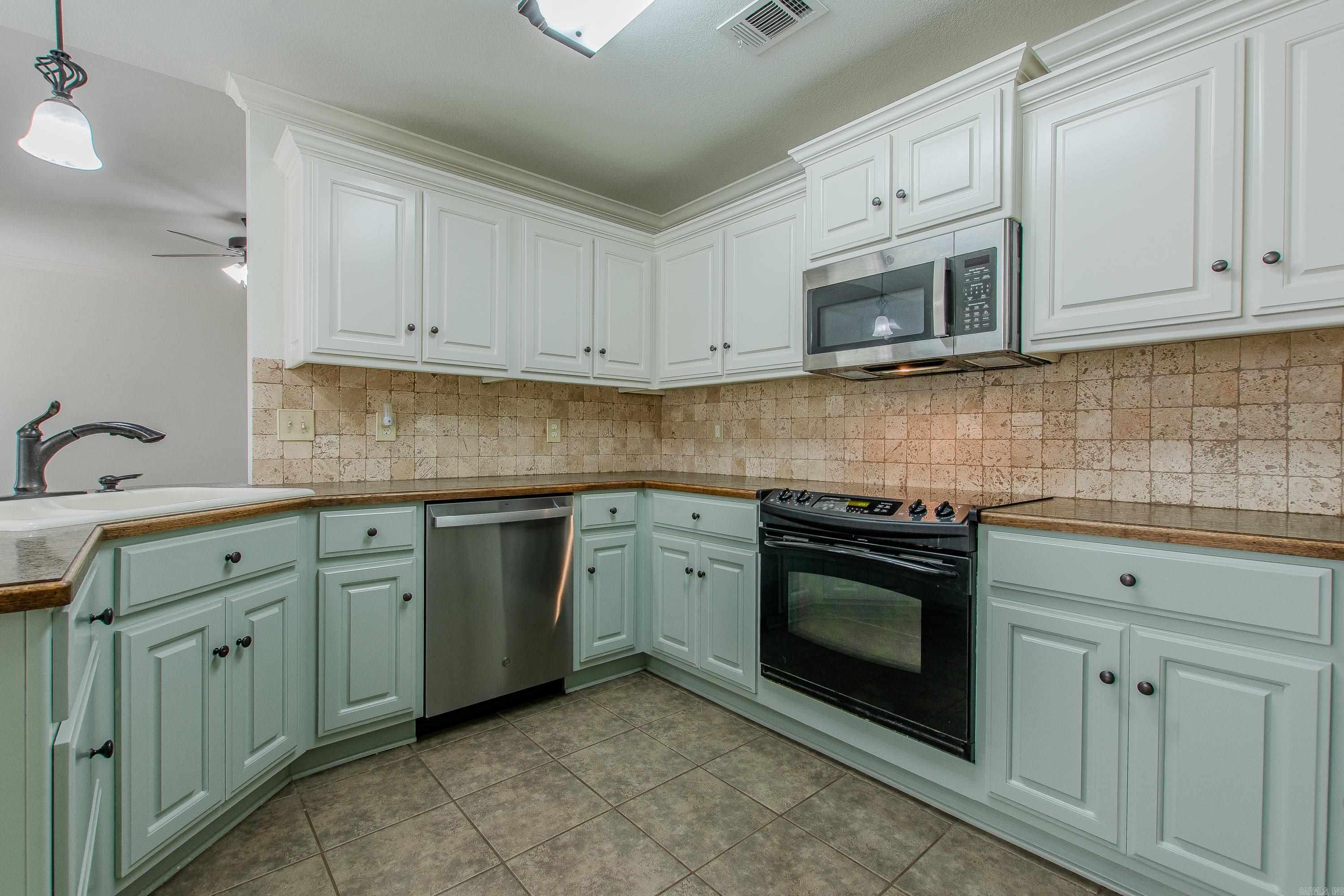 402  Hill Creek Drive  Austin, AR