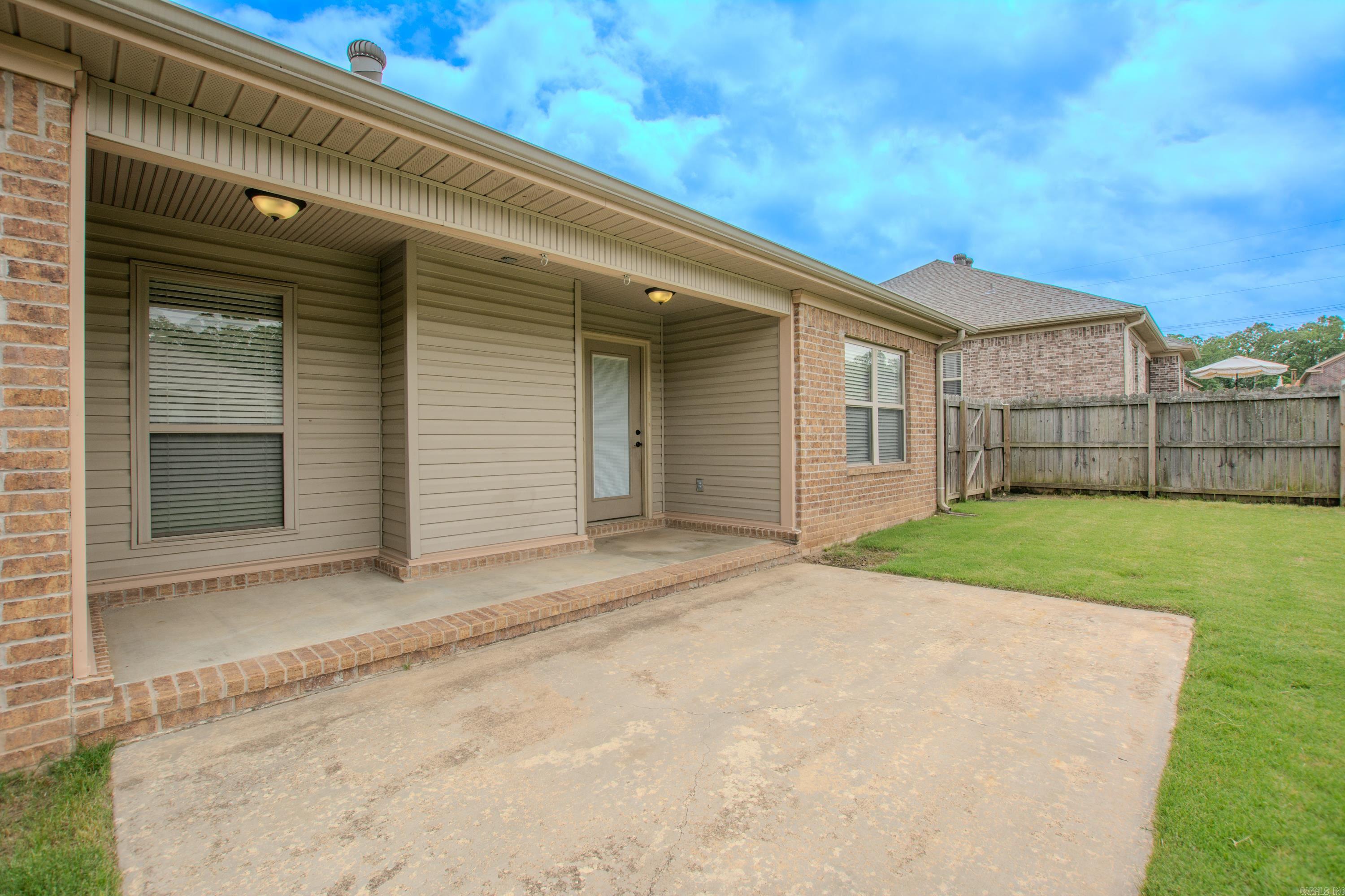 402  Hill Creek Drive  Austin, AR