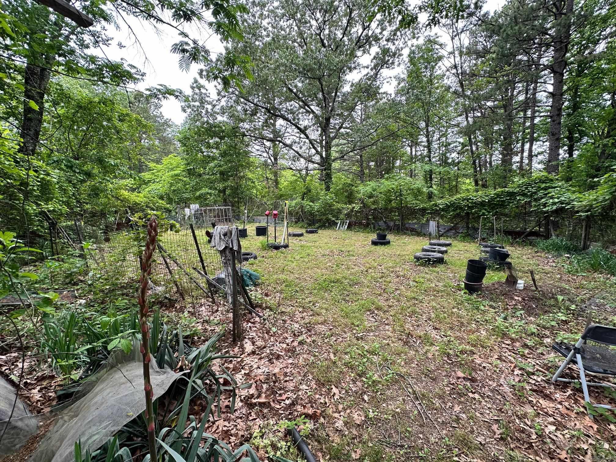 895  Ashwood Road  Clinton, AR