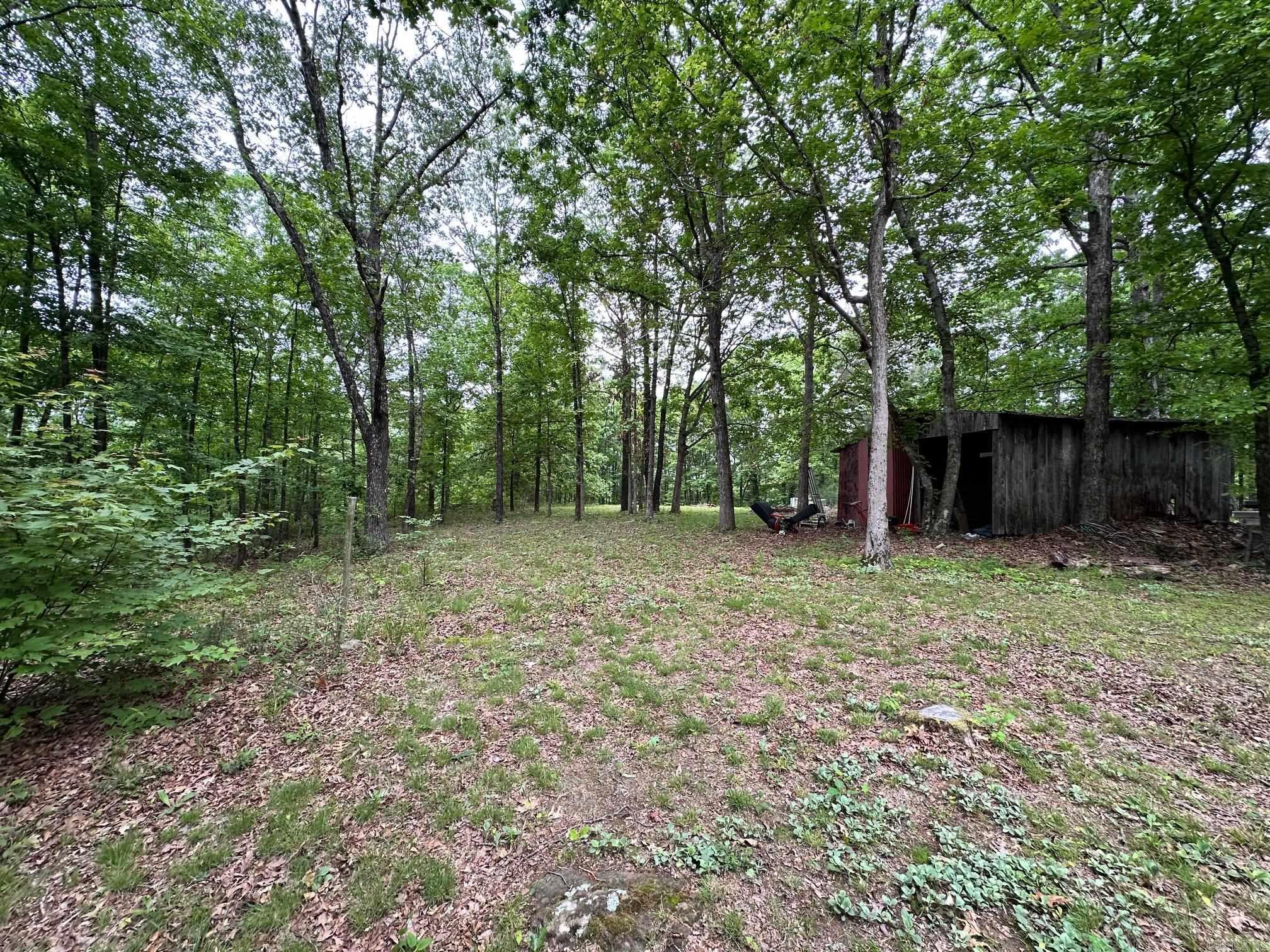 895  Ashwood Road  Clinton, AR