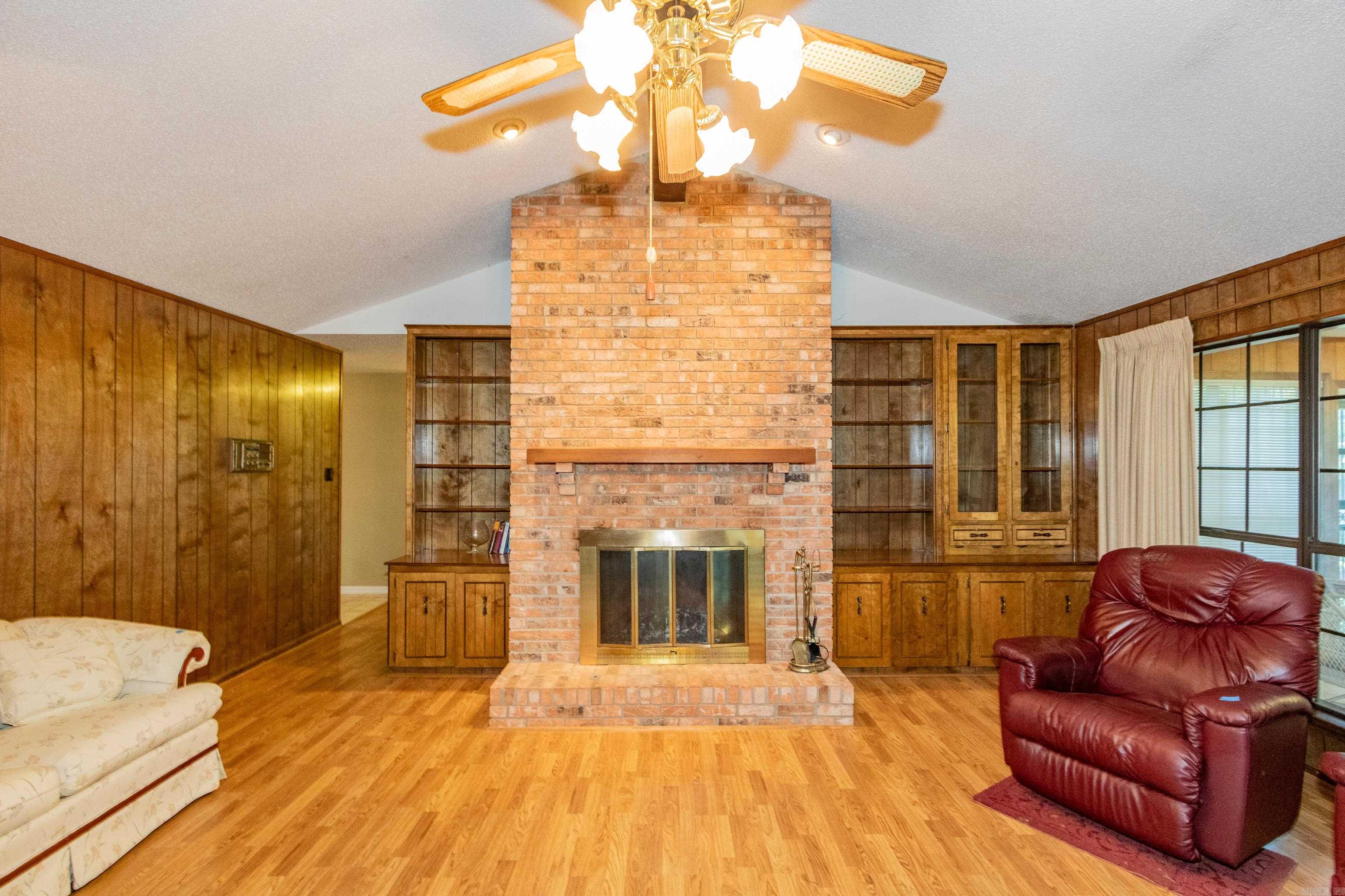 1  Foxboro Cv  Jacksonville, AR