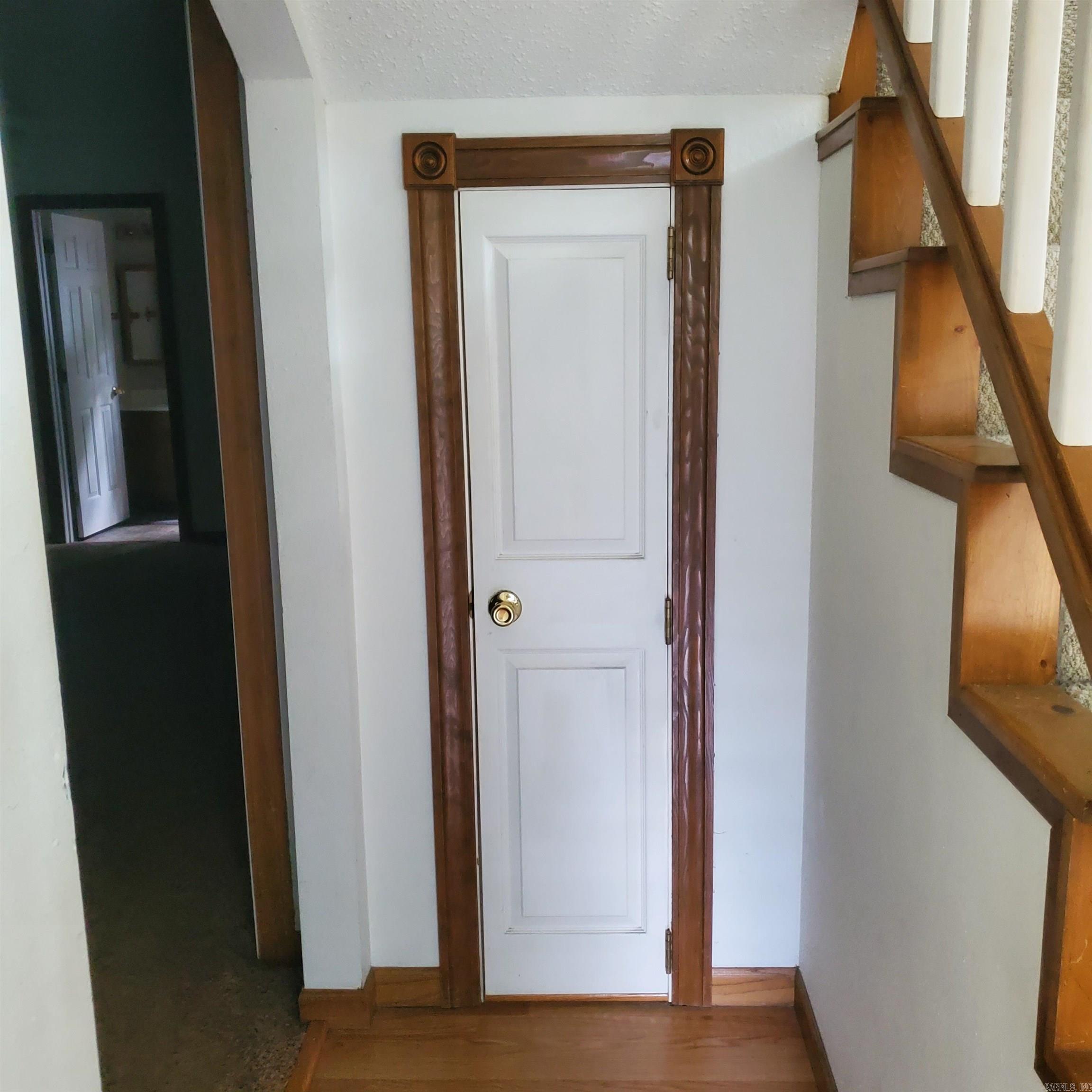 605A  Alamo  Mountain View, AR