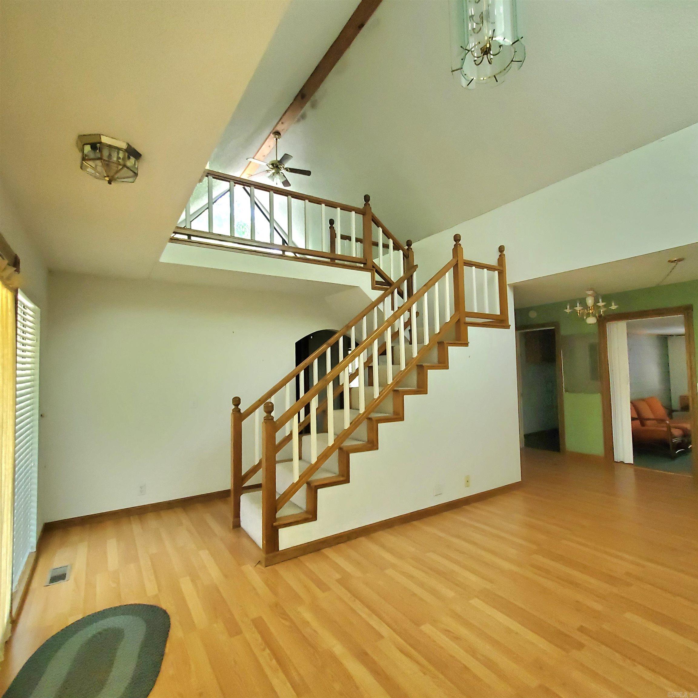 605A  Alamo  Mountain View, AR
