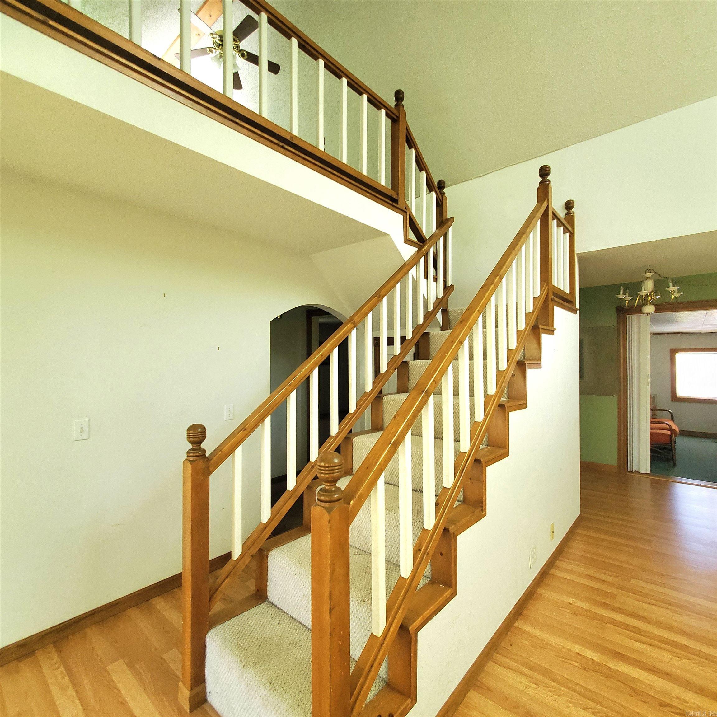 605A  Alamo  Mountain View, AR