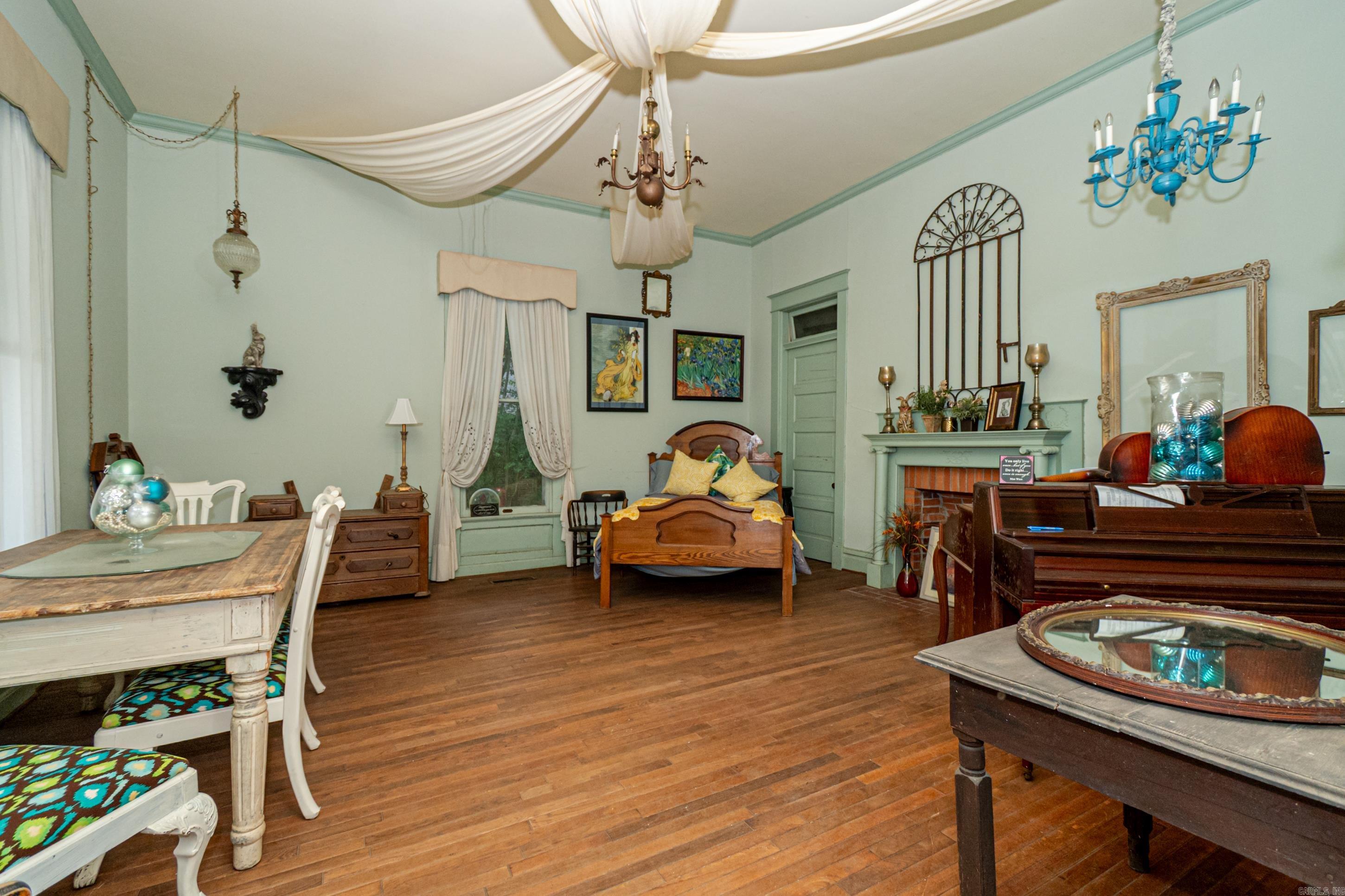 344 S Main St  Monticello, AR