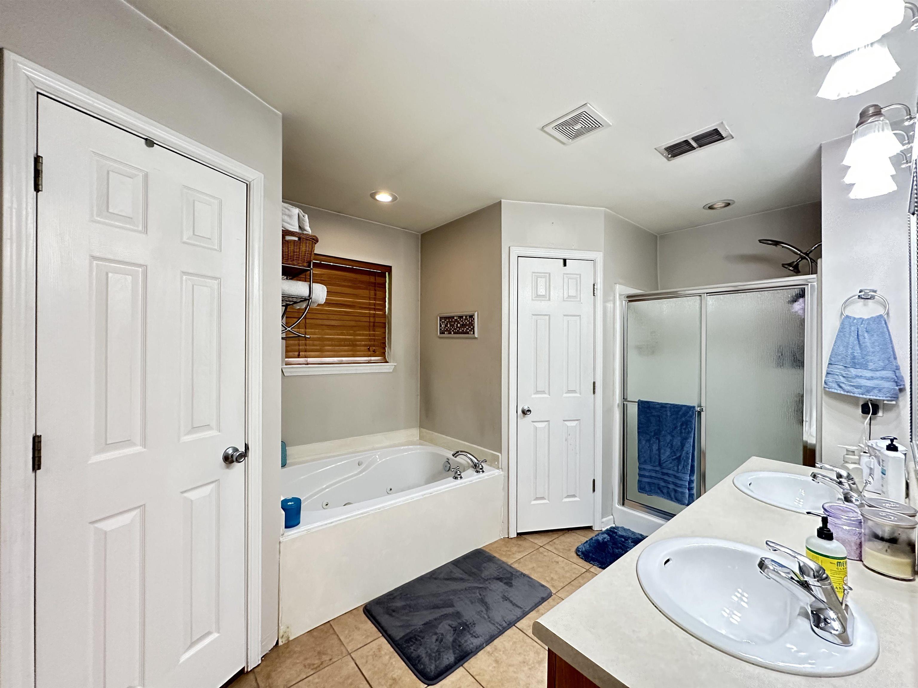 1041  Slatecreek Way  Lonsdale, AR