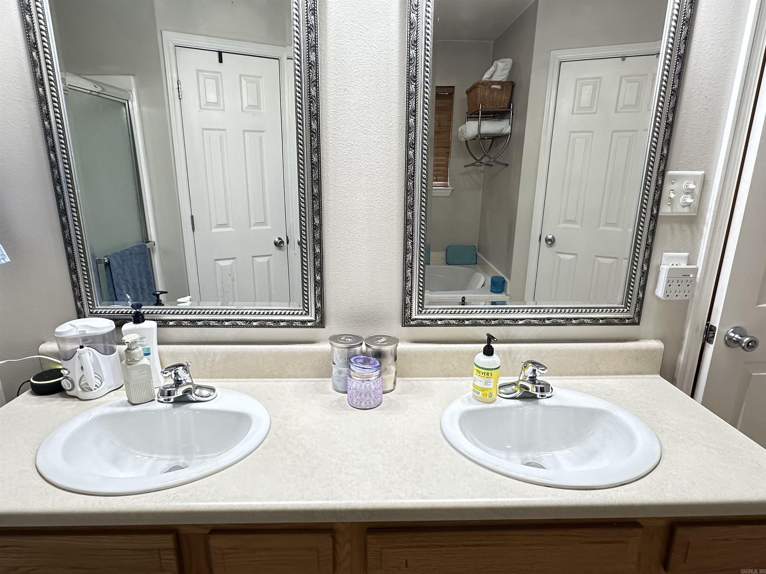 1041  Slatecreek Way  Lonsdale, AR