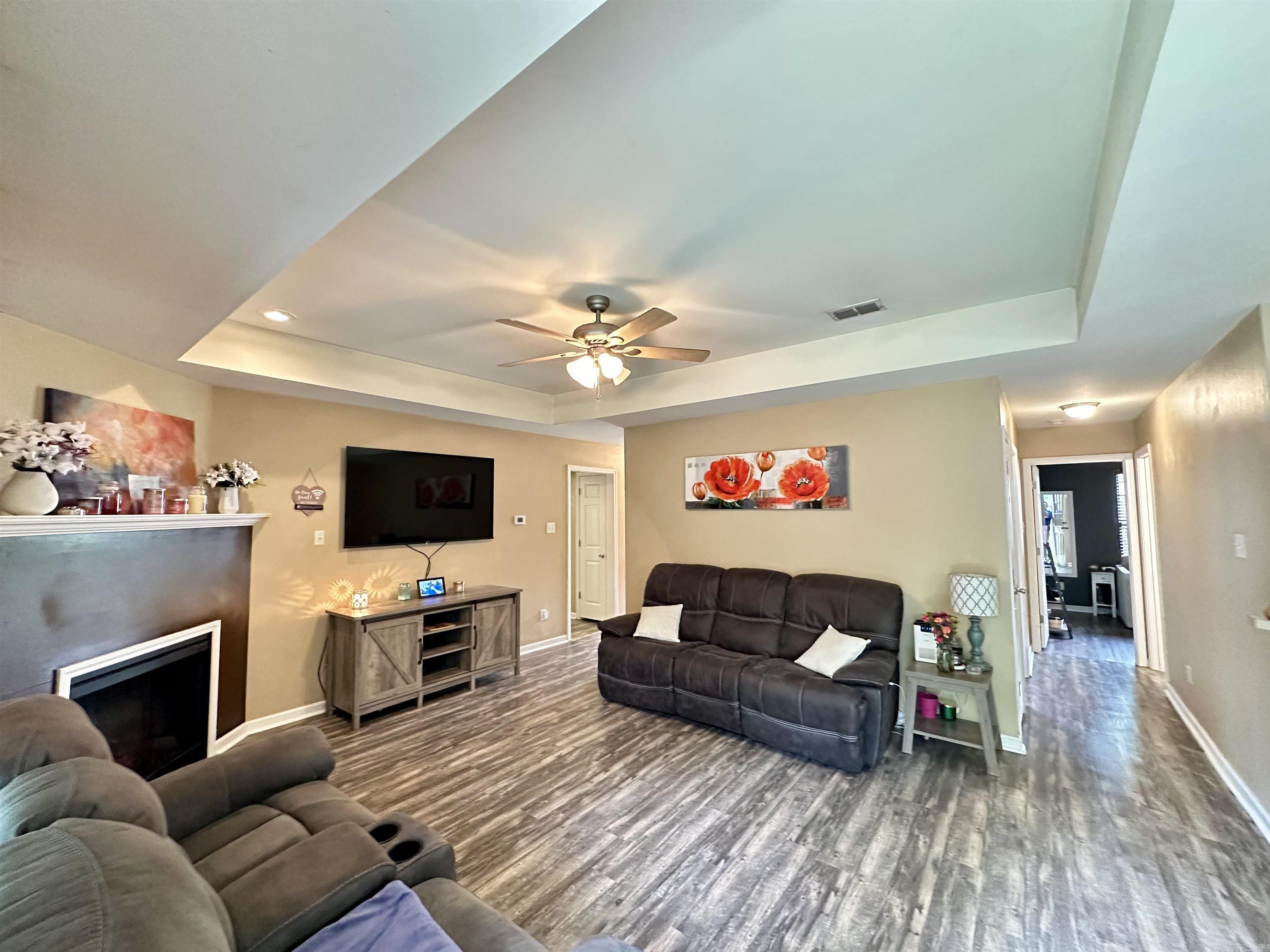 1041  Slatecreek Way  Lonsdale, AR