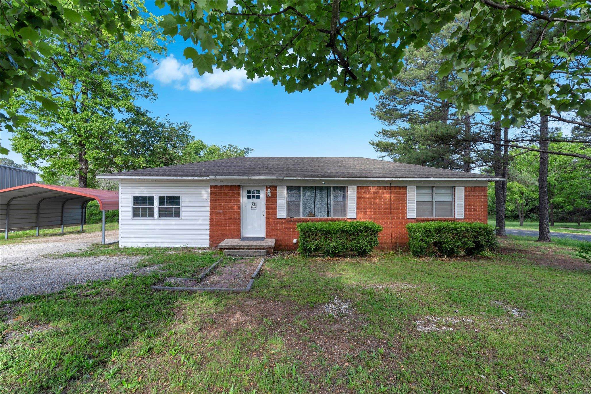 208 S Rockingchair  Paragould, AR