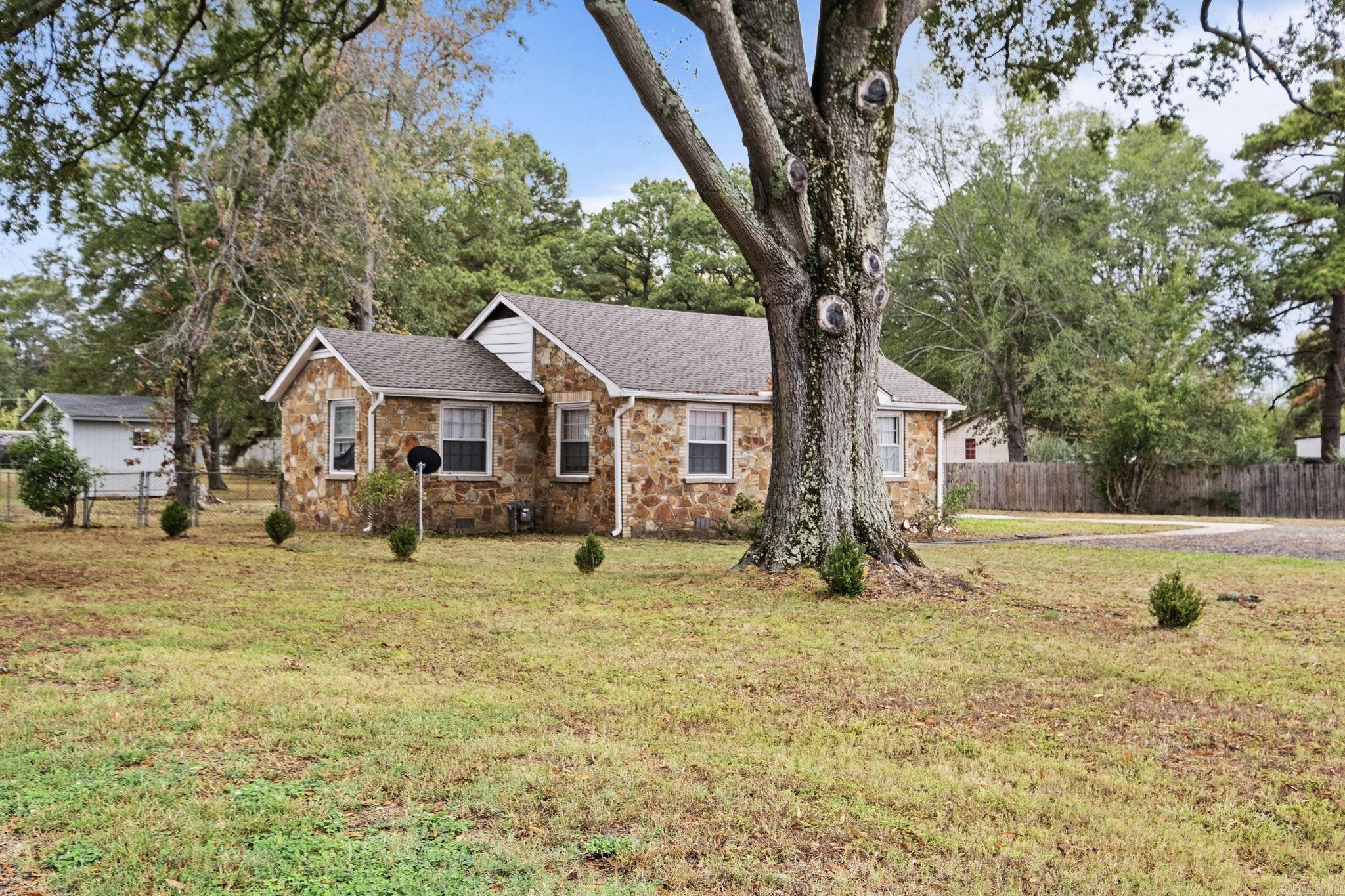 1906 S Highway 161  Jacksonville, AR