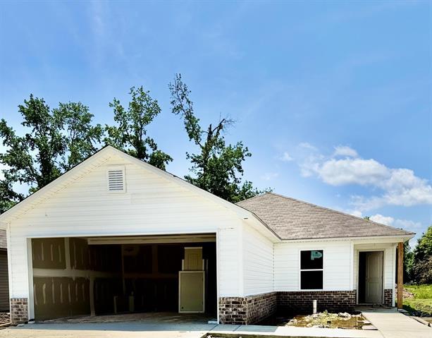 14  Bird House  Conway, AR