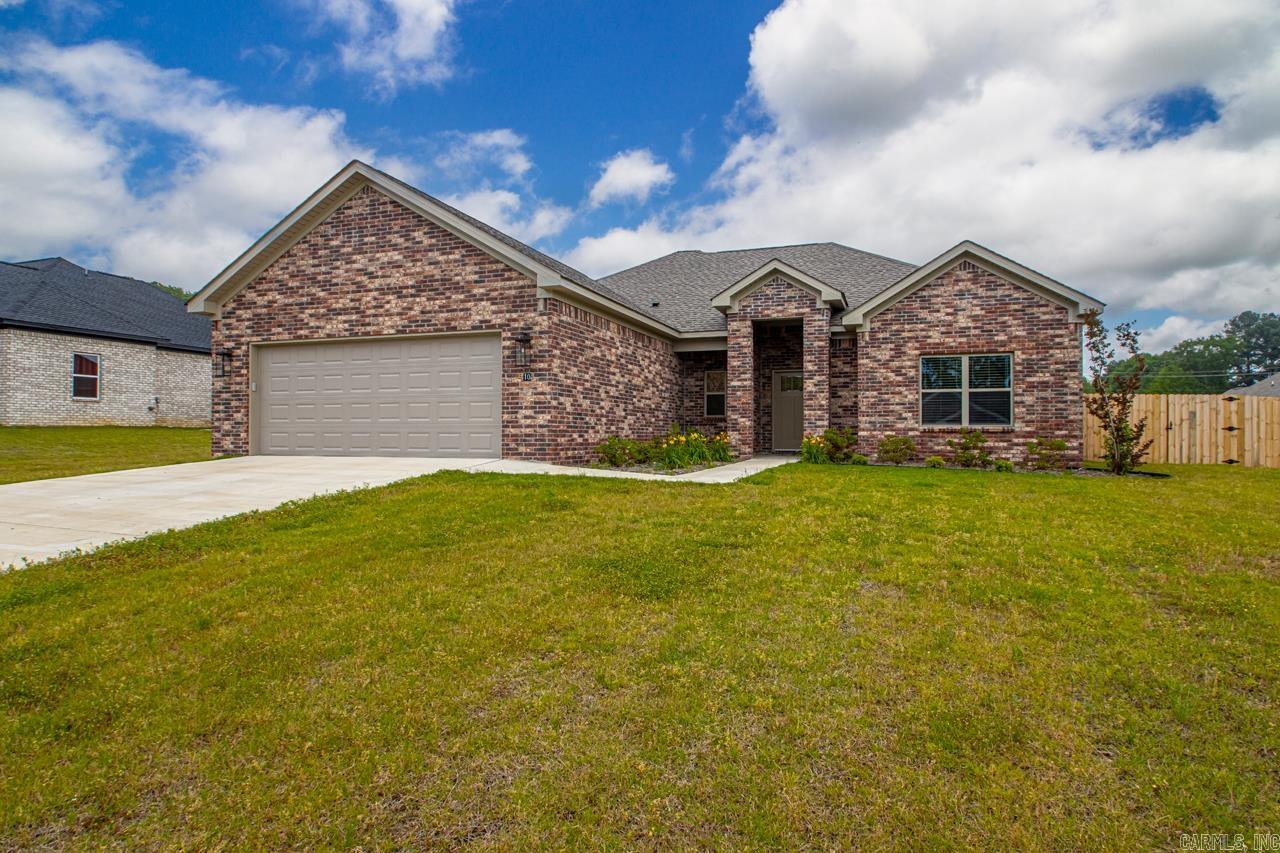 10  Oaks  Greenbrier, AR