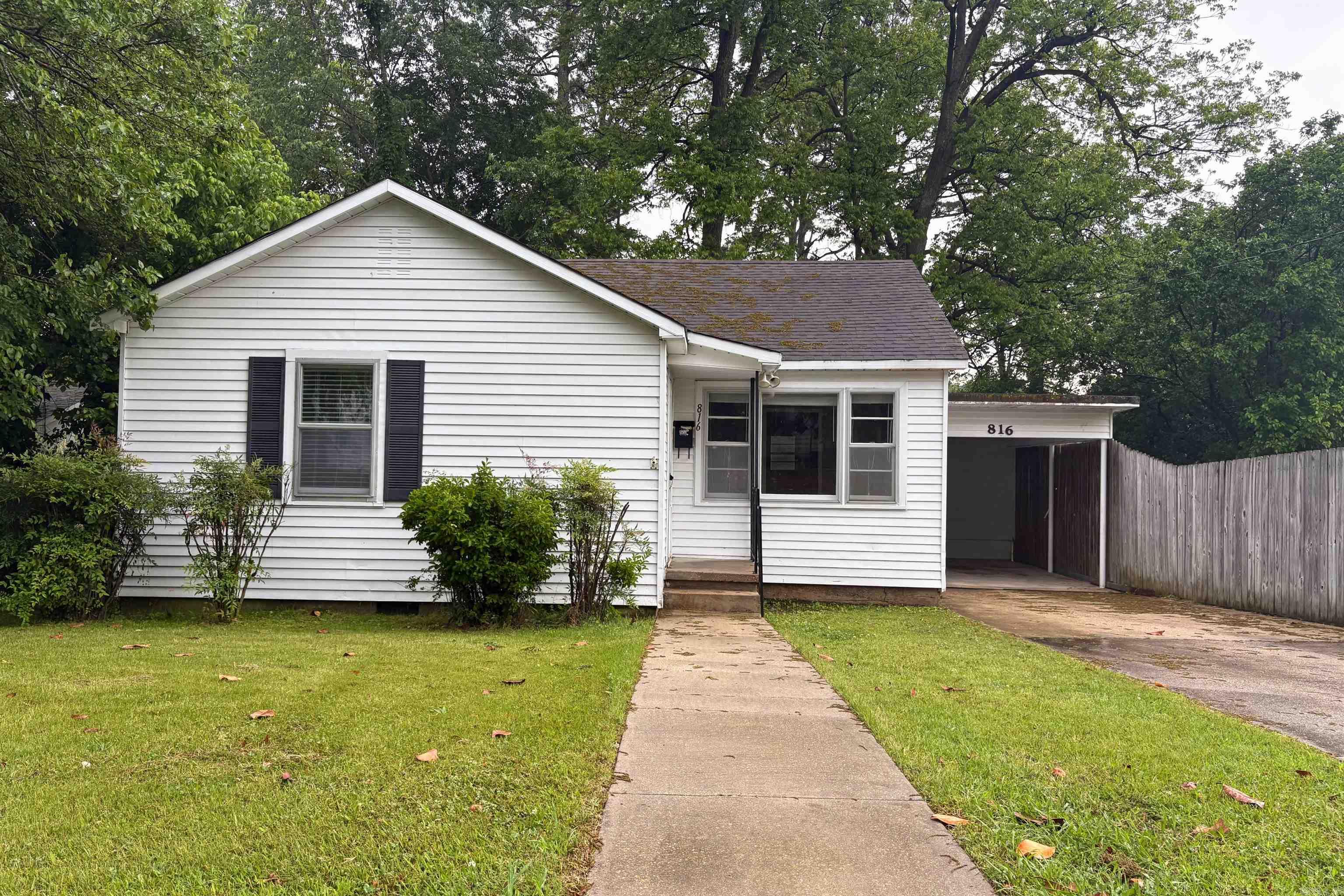 816 W Park  Paragould, AR
