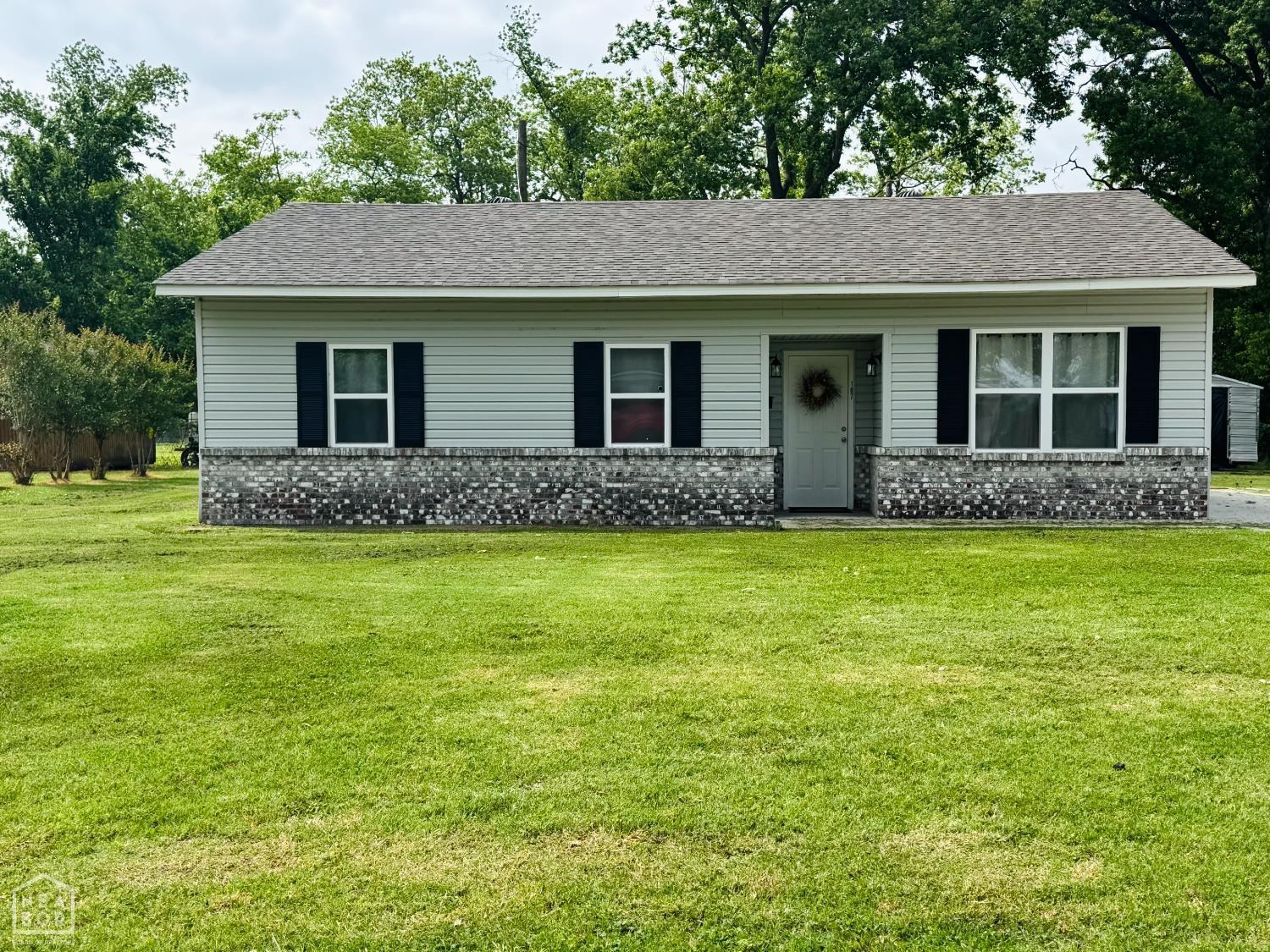 107  Von  Marked Tree, AR