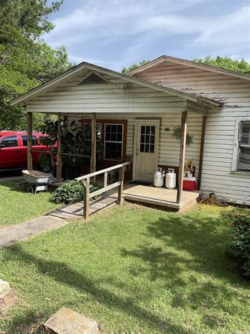 810  Wall Street  Morrilton, AR