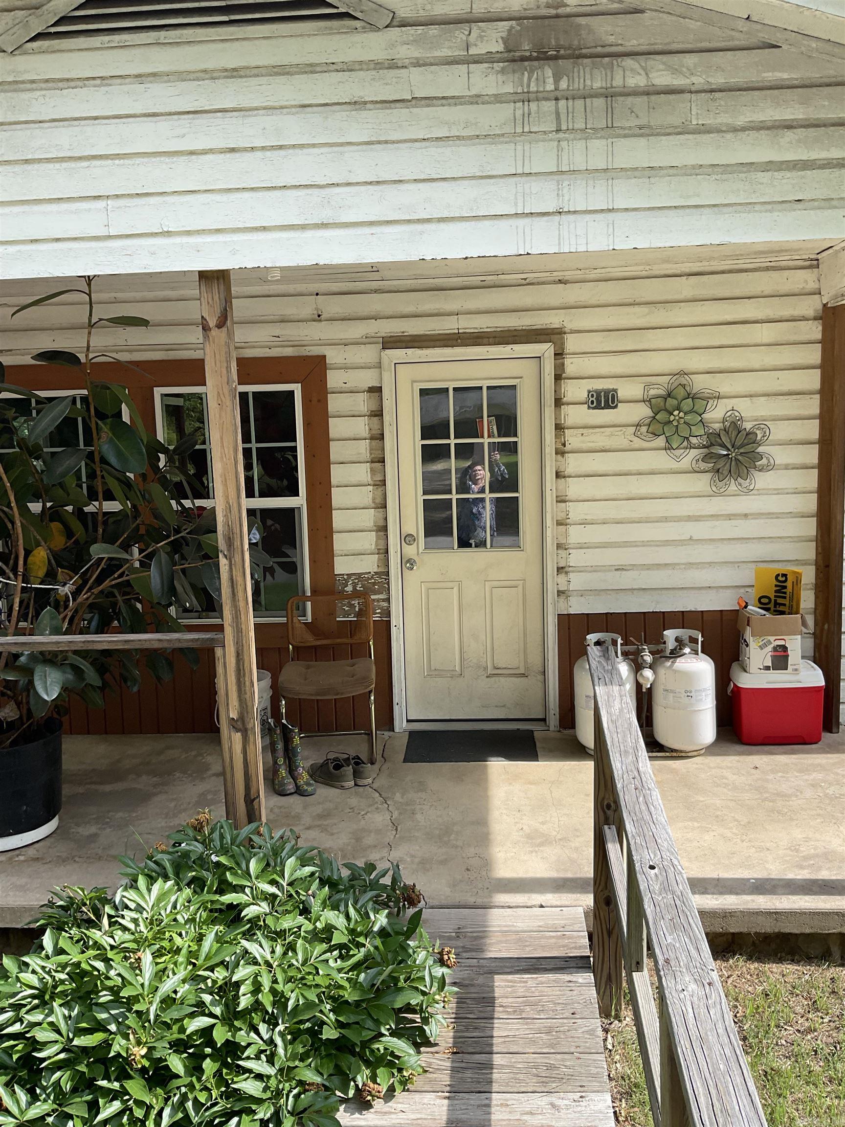 810  Wall Street  Morrilton, AR