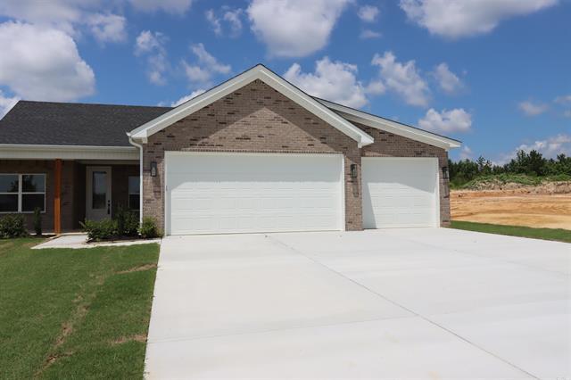 220  Kelton  Hensley, AR