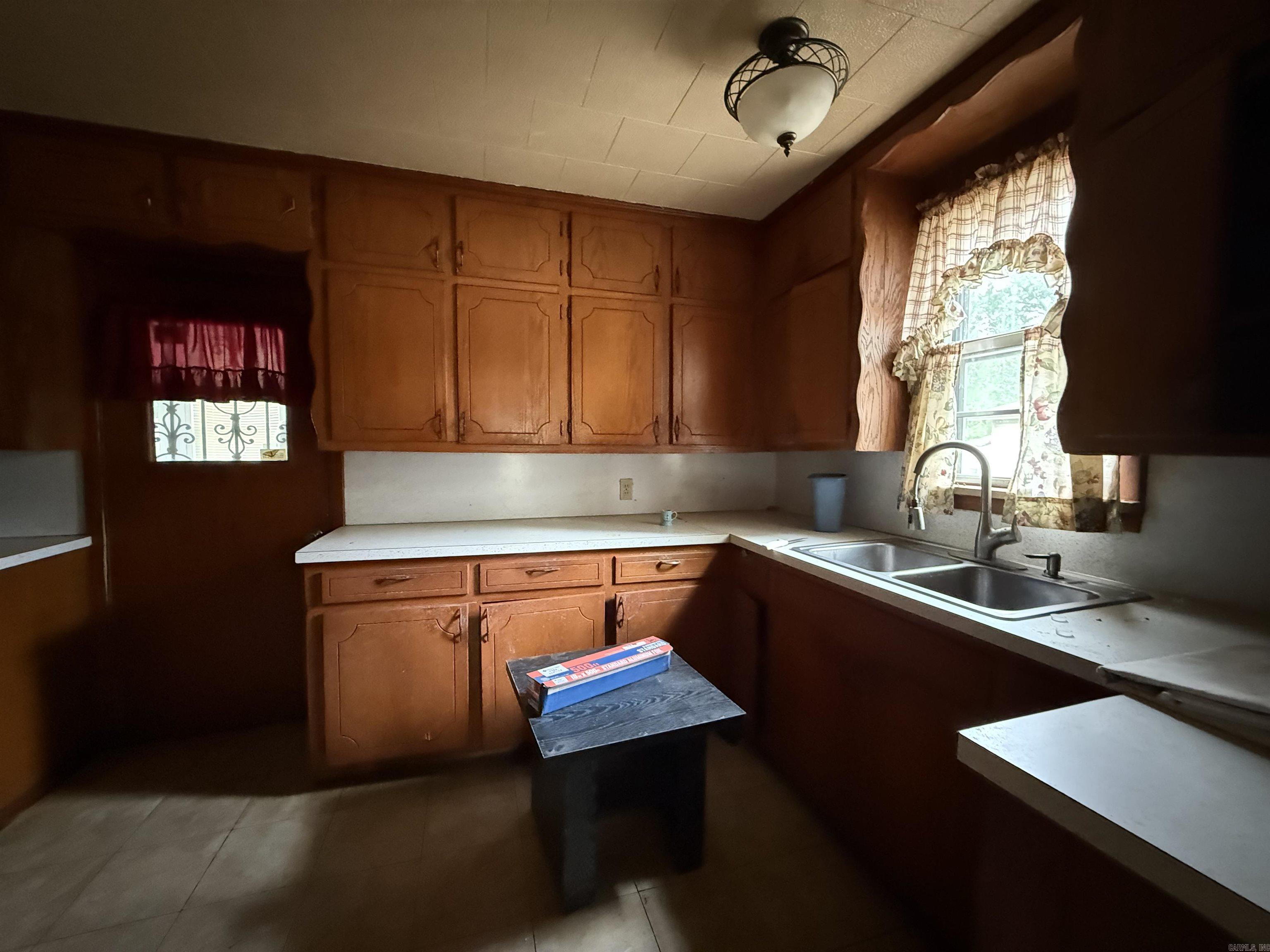 947  Cherry  Forrest City, AR