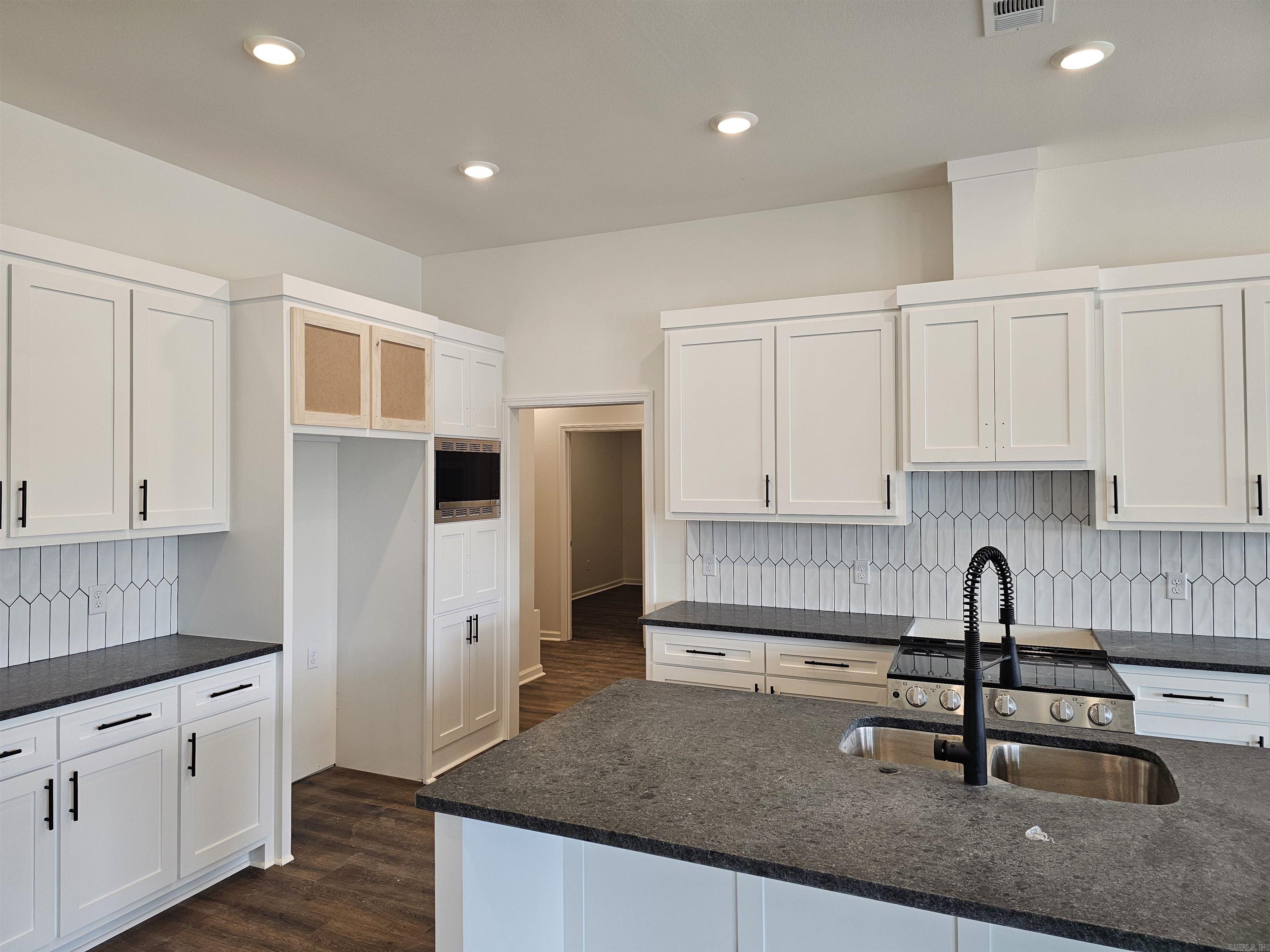 252 Kelton Street Hensley, AR 72065