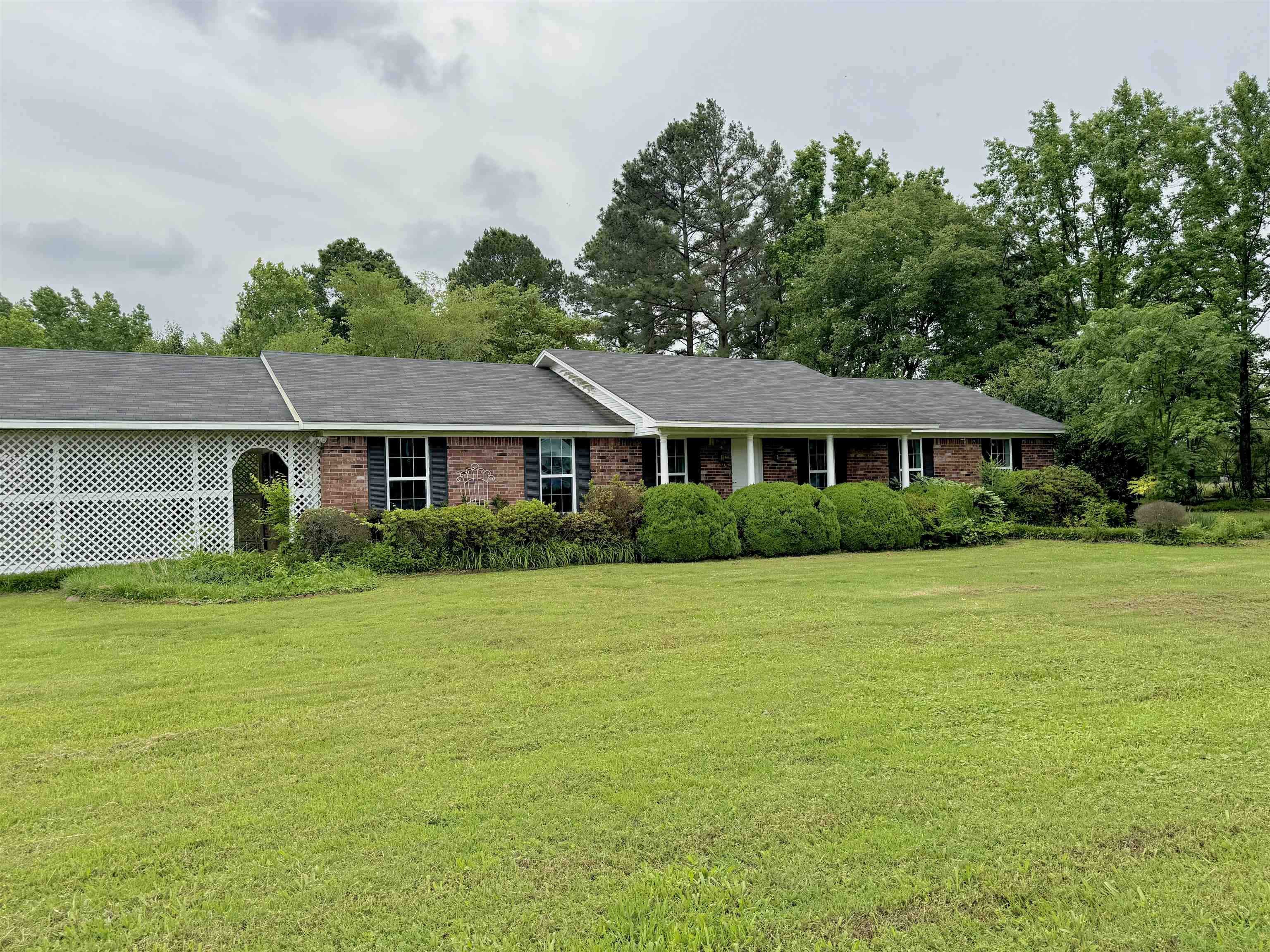 108 Holiday Terrace Searcy, AR 72143