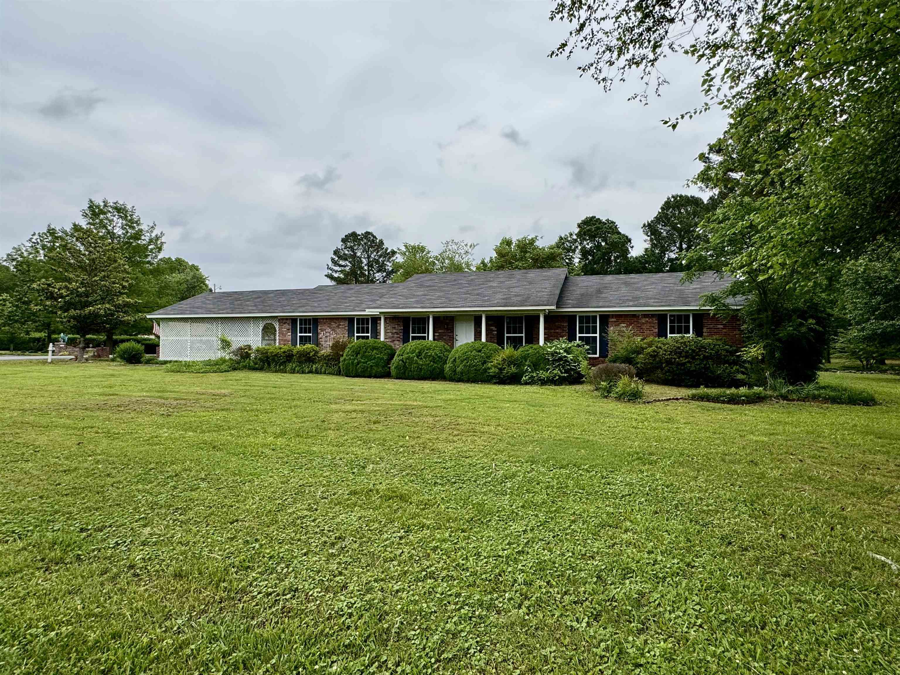 108 Holiday Terrace Searcy, AR 72143
