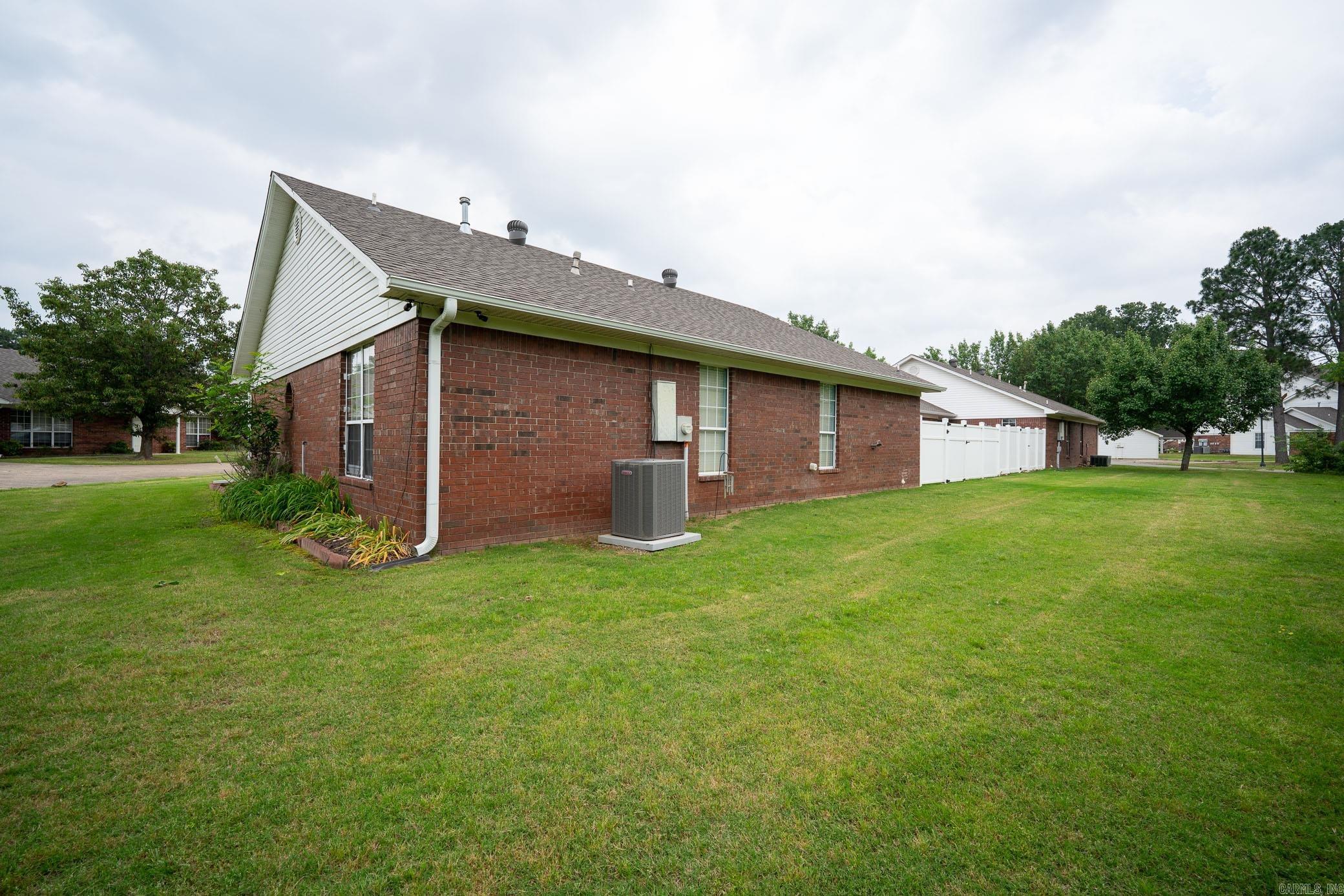 1005 S German  Conway, AR