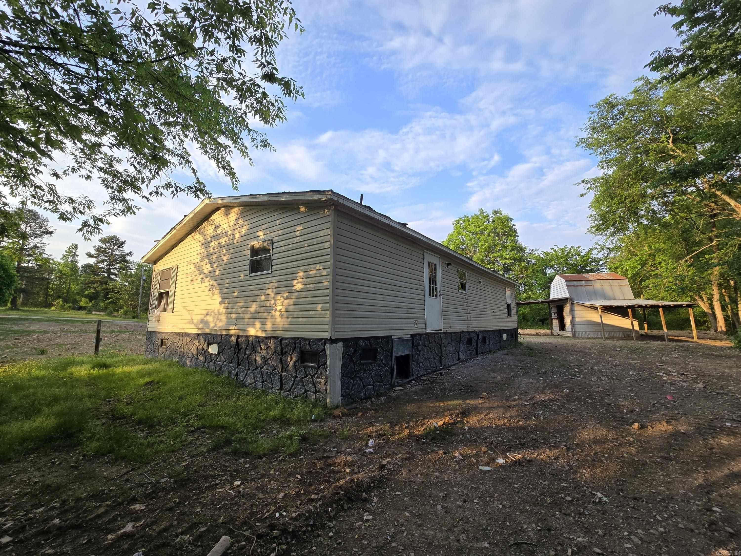 230  Comet  Mountain Pine, AR