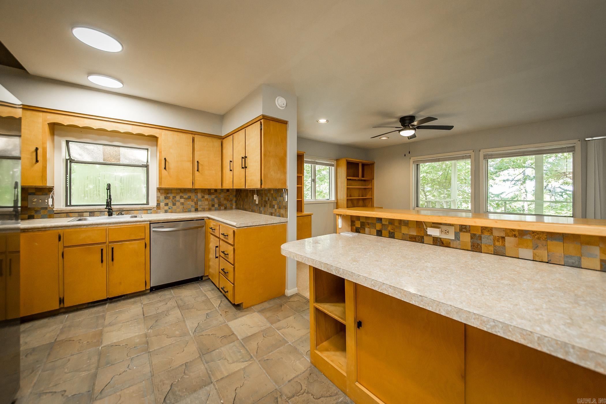 112  Ridgeview  Fairfield Bay, AR