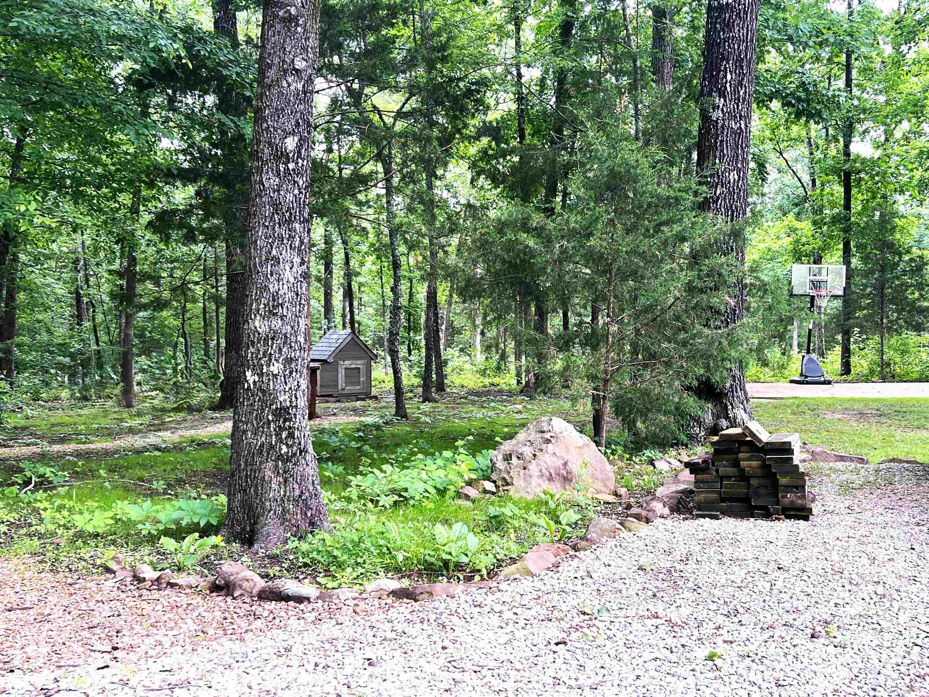 2305  Town and Country  Mountain View, AR