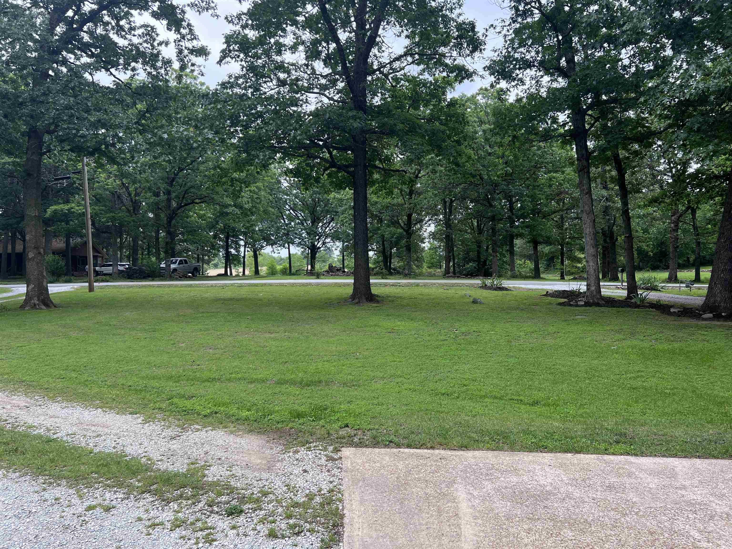 2305  Town and Country  Mountain View, AR