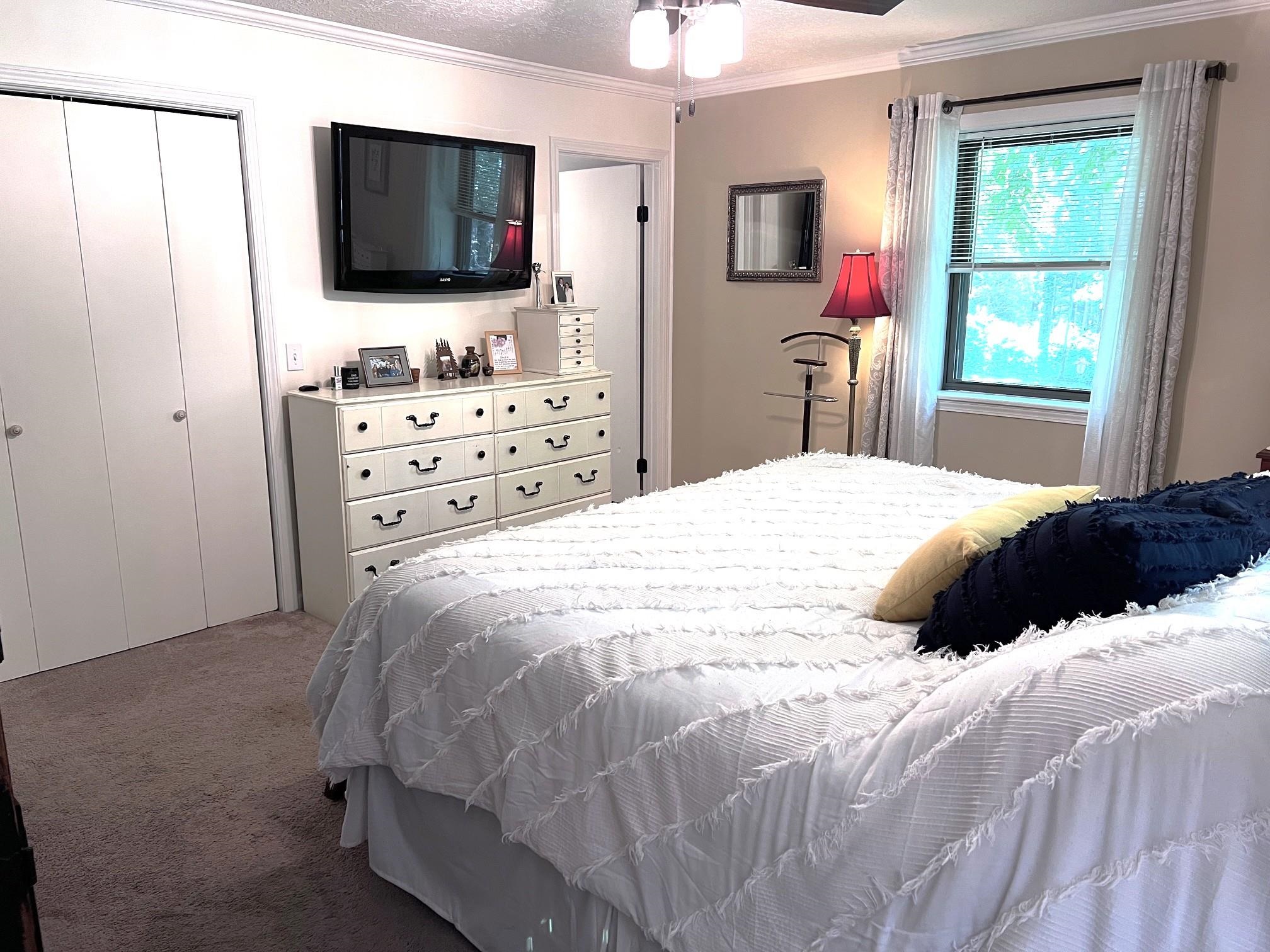 2305 Town and Country  Mountain View, AR