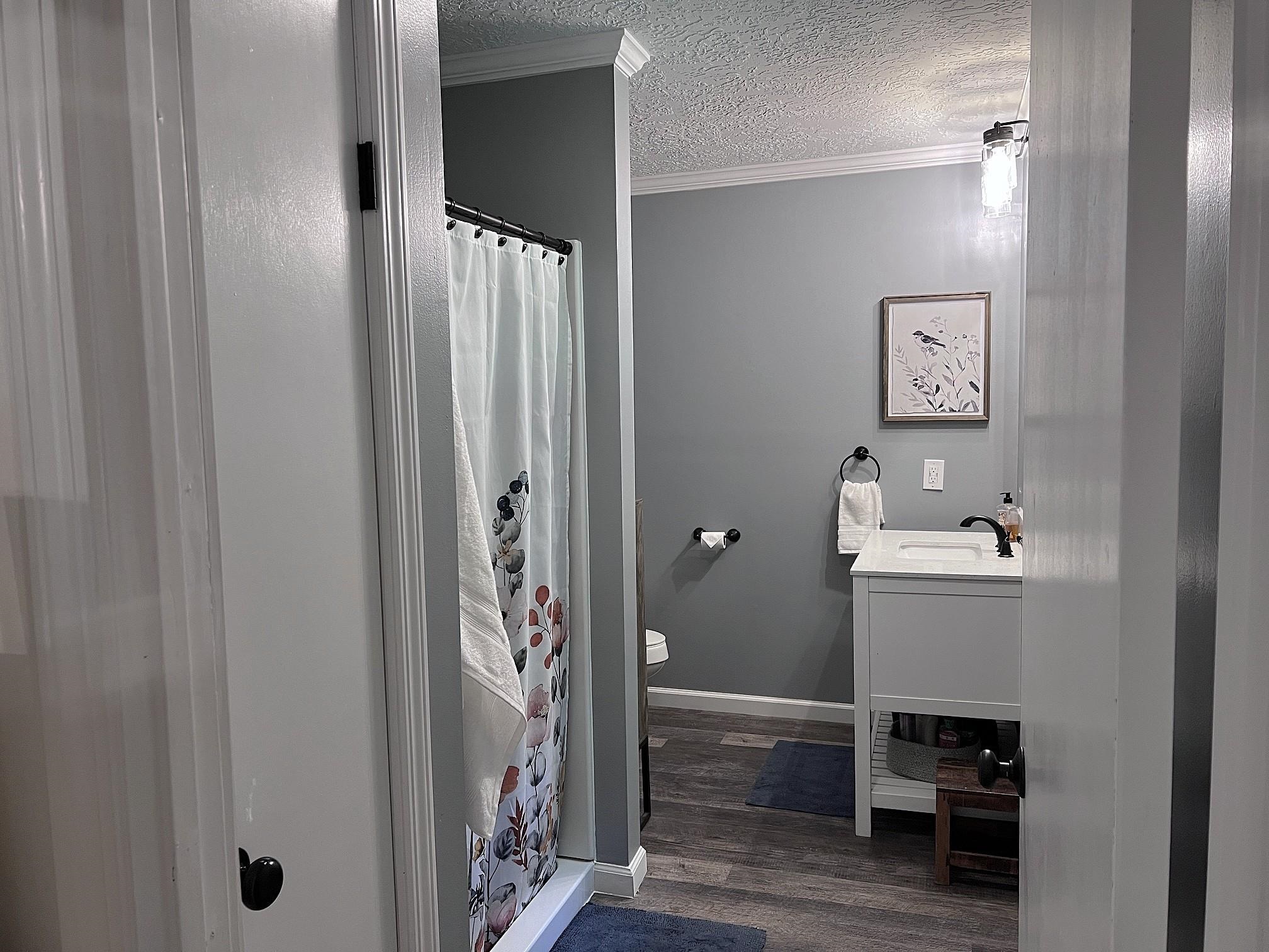 2305 Town and Country  Mountain View, AR