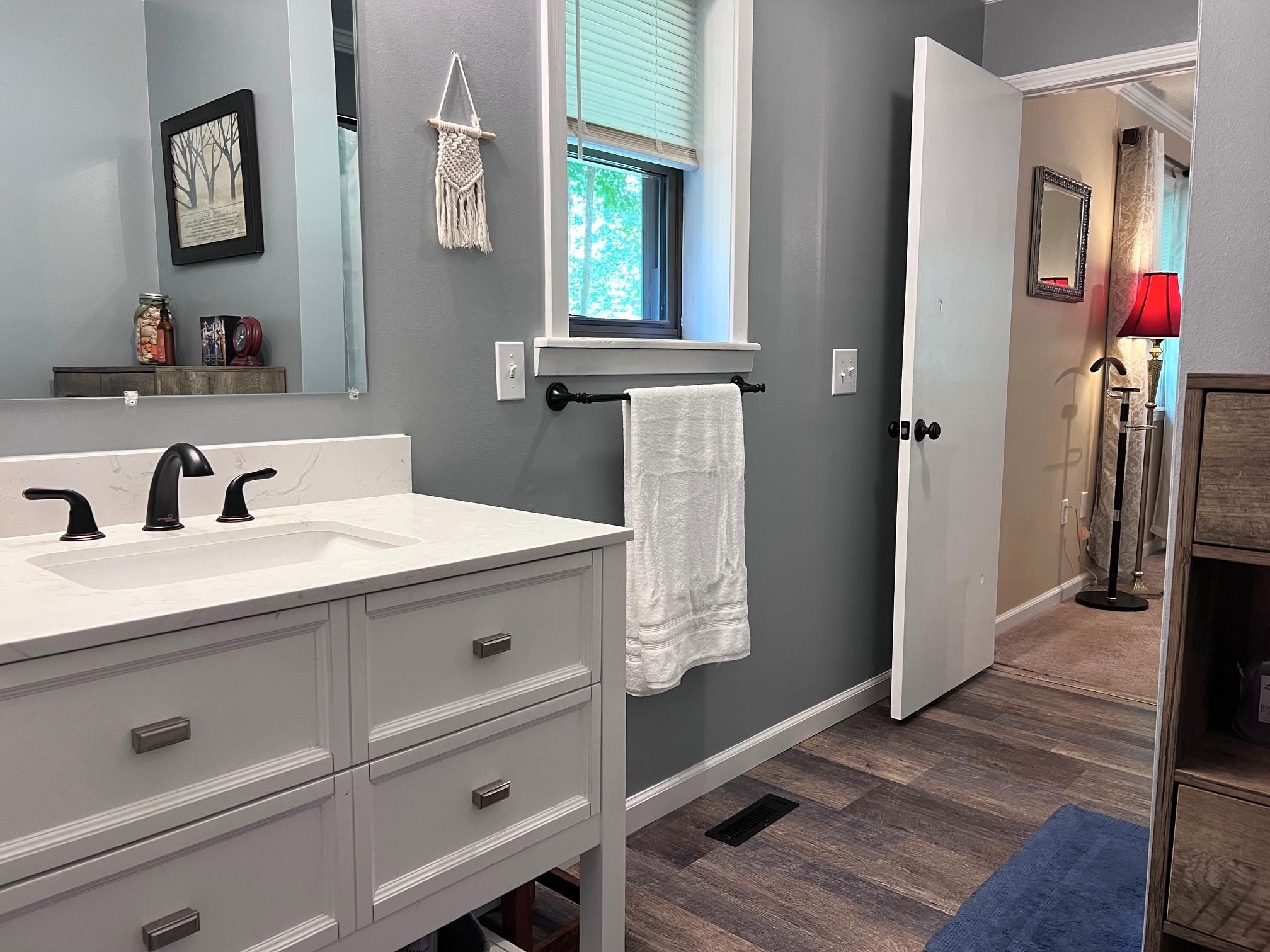 2305 Town and Country  Mountain View, AR