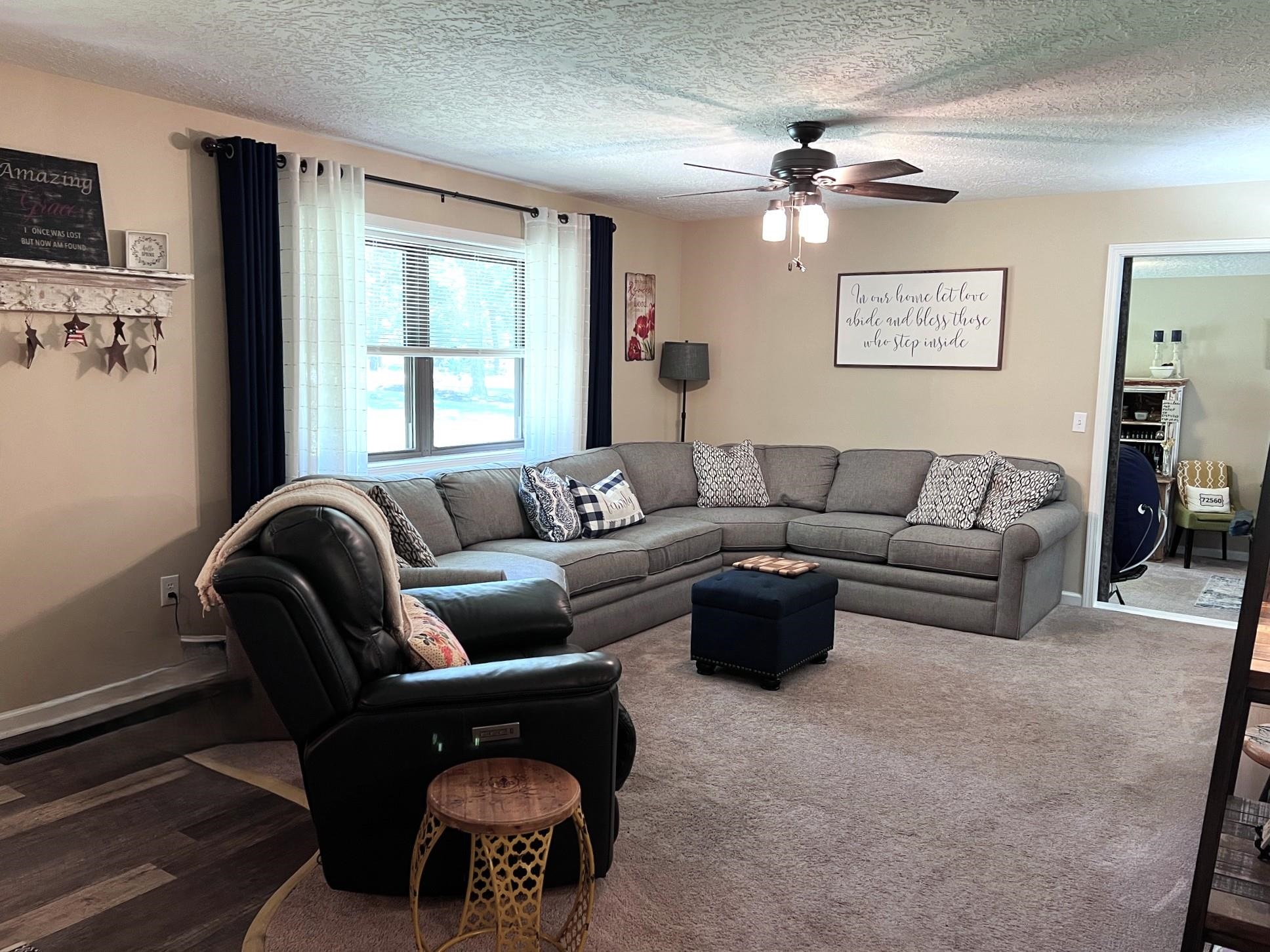 2305 Town and Country  Mountain View, AR