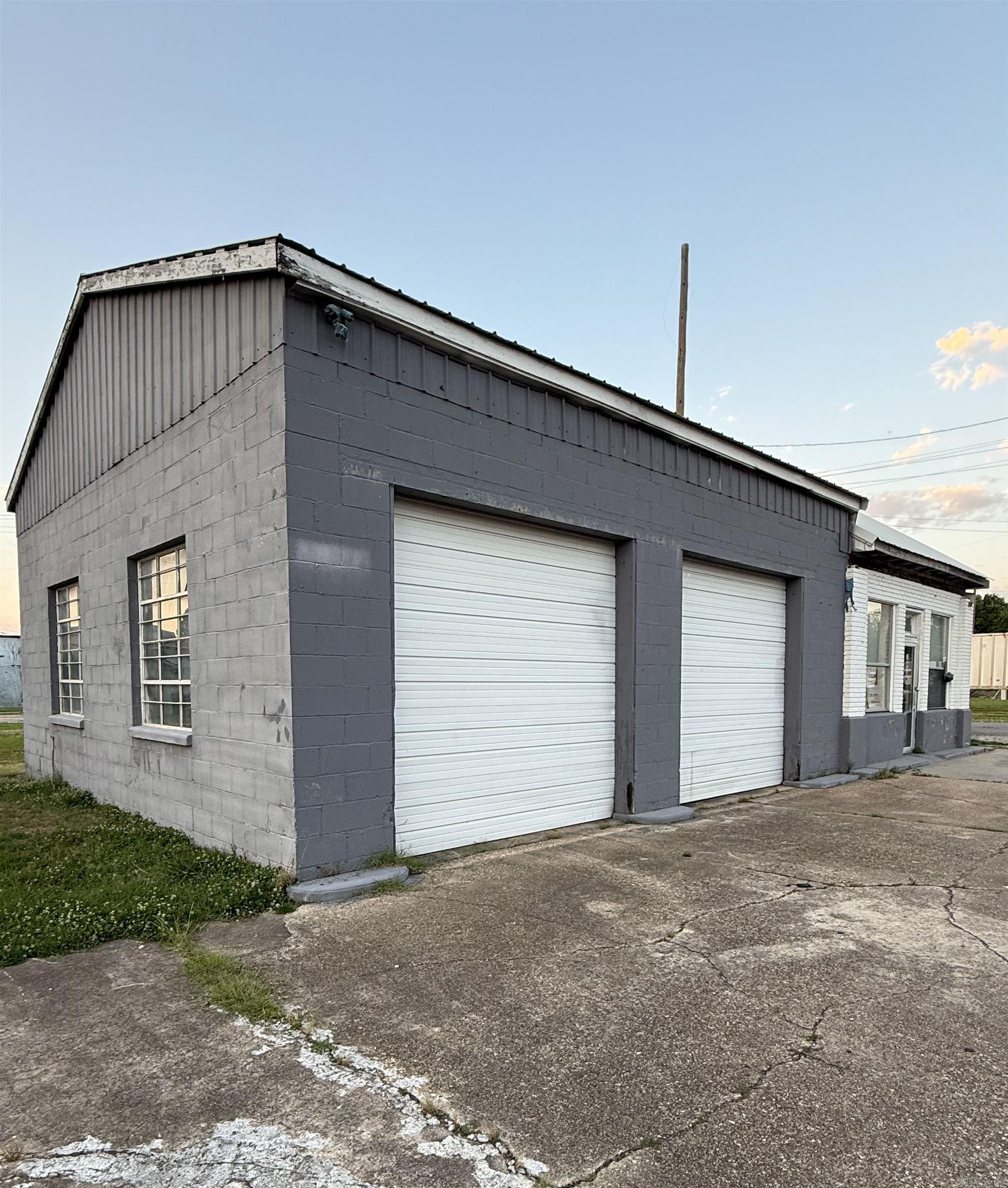 515 E Gaines  Monticello, AR