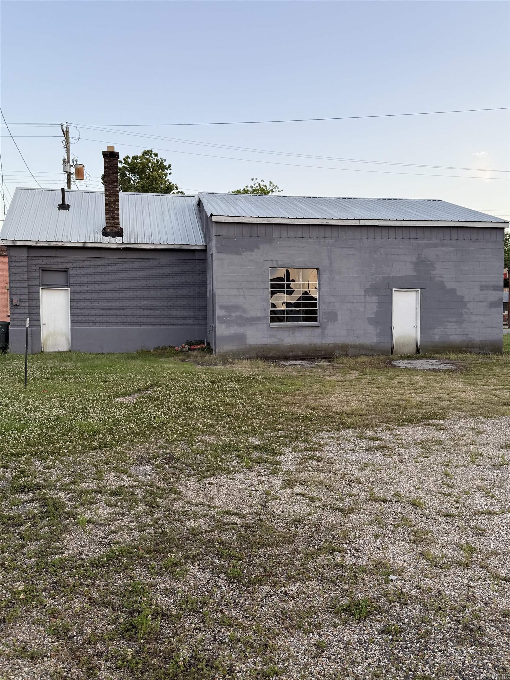 515 E Gaines  Monticello, AR