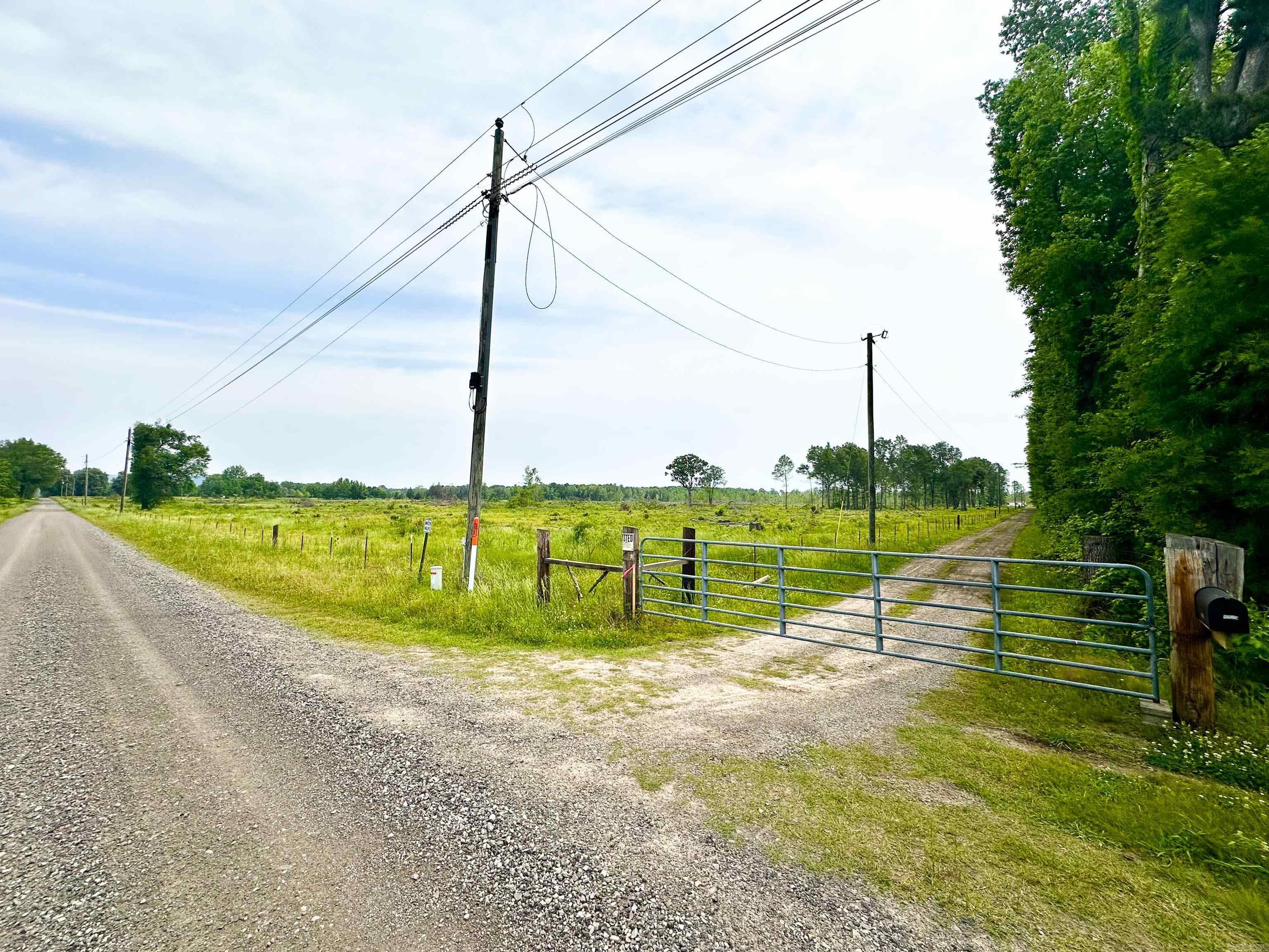 102  Magnolia  Adona, AR