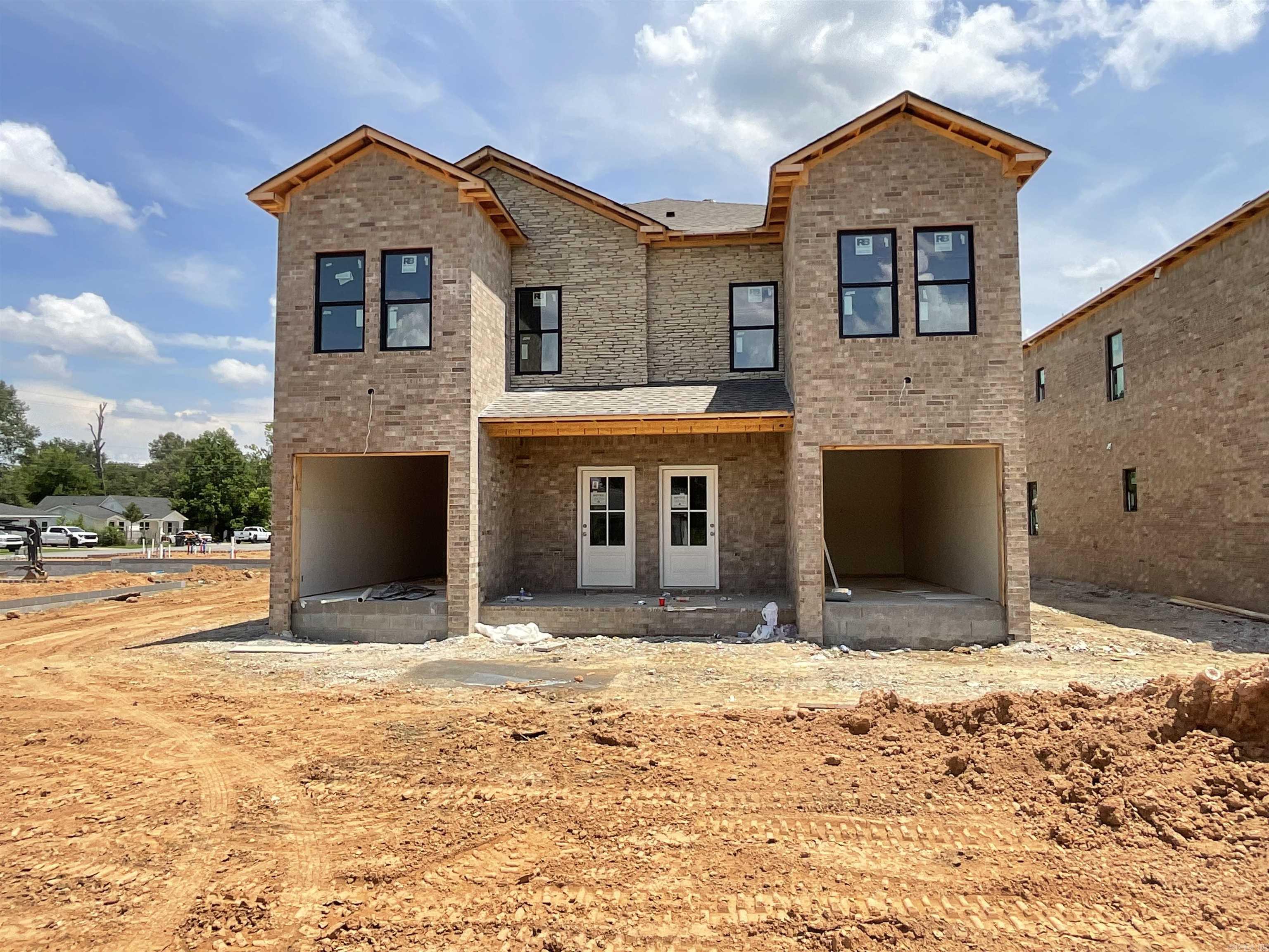219 & 221 N Elm  Jacksonville, AR