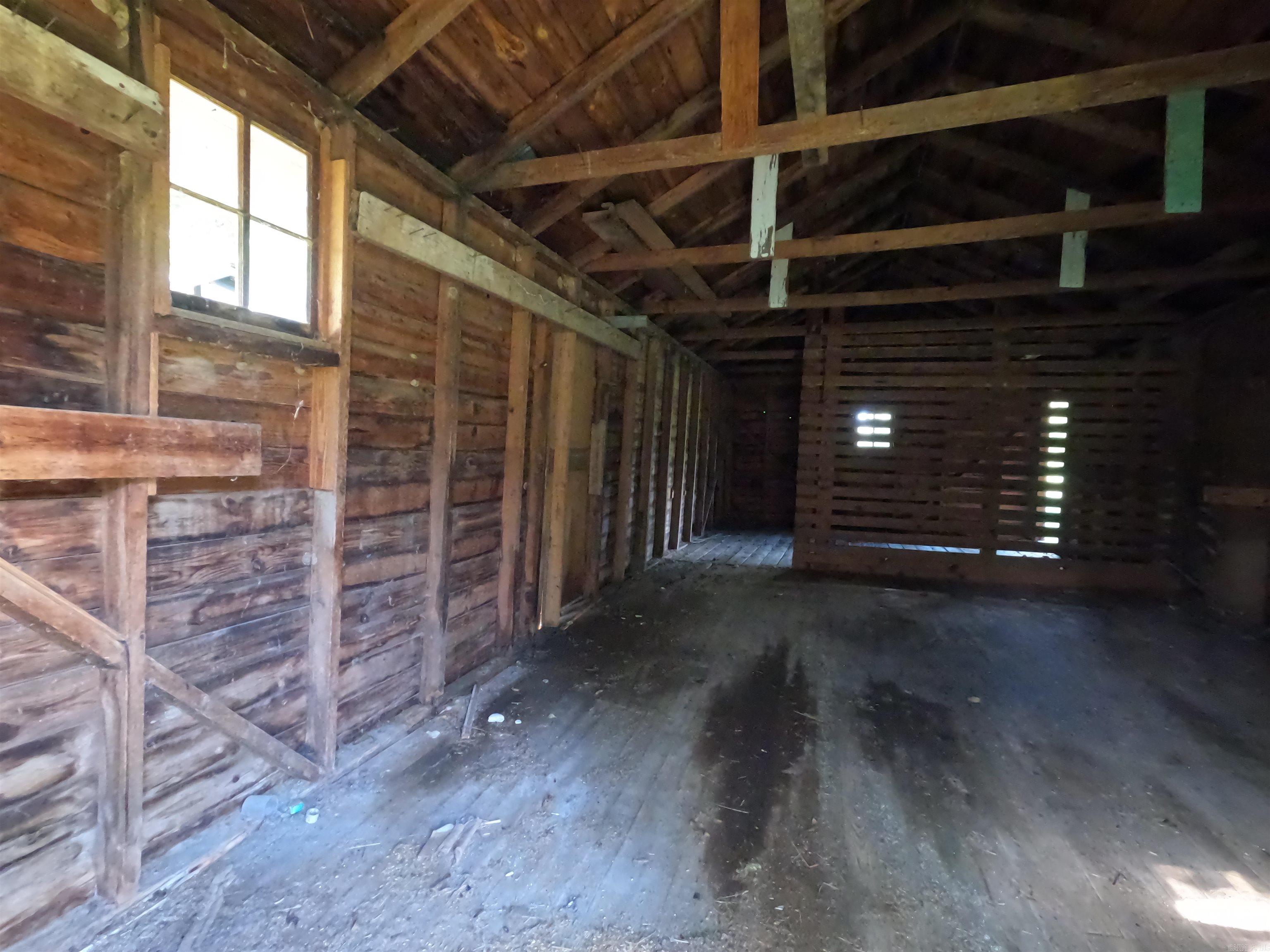 25942 E Highway 14  Mountain View, AR
