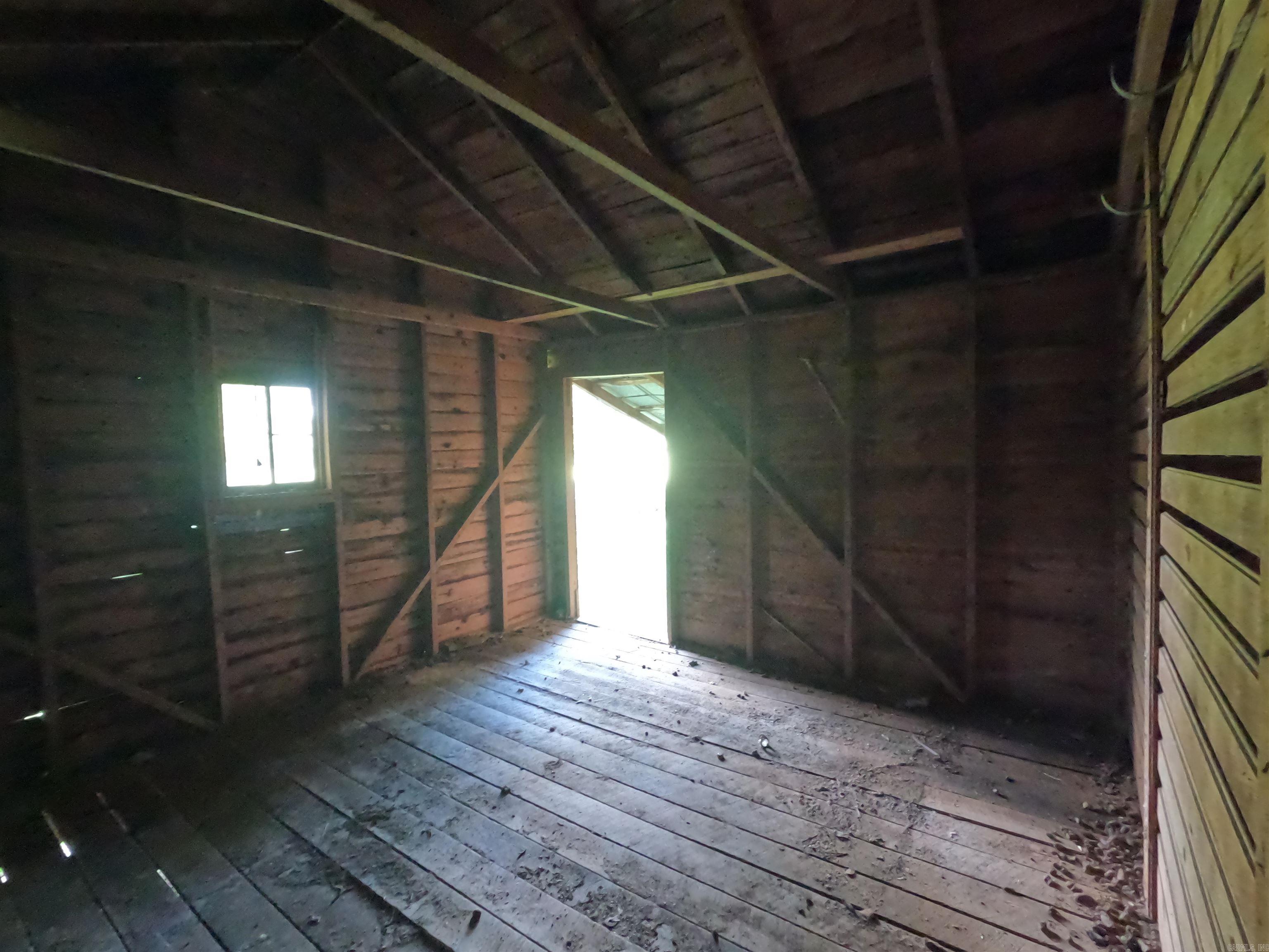 25942 E Highway 14  Mountain View, AR