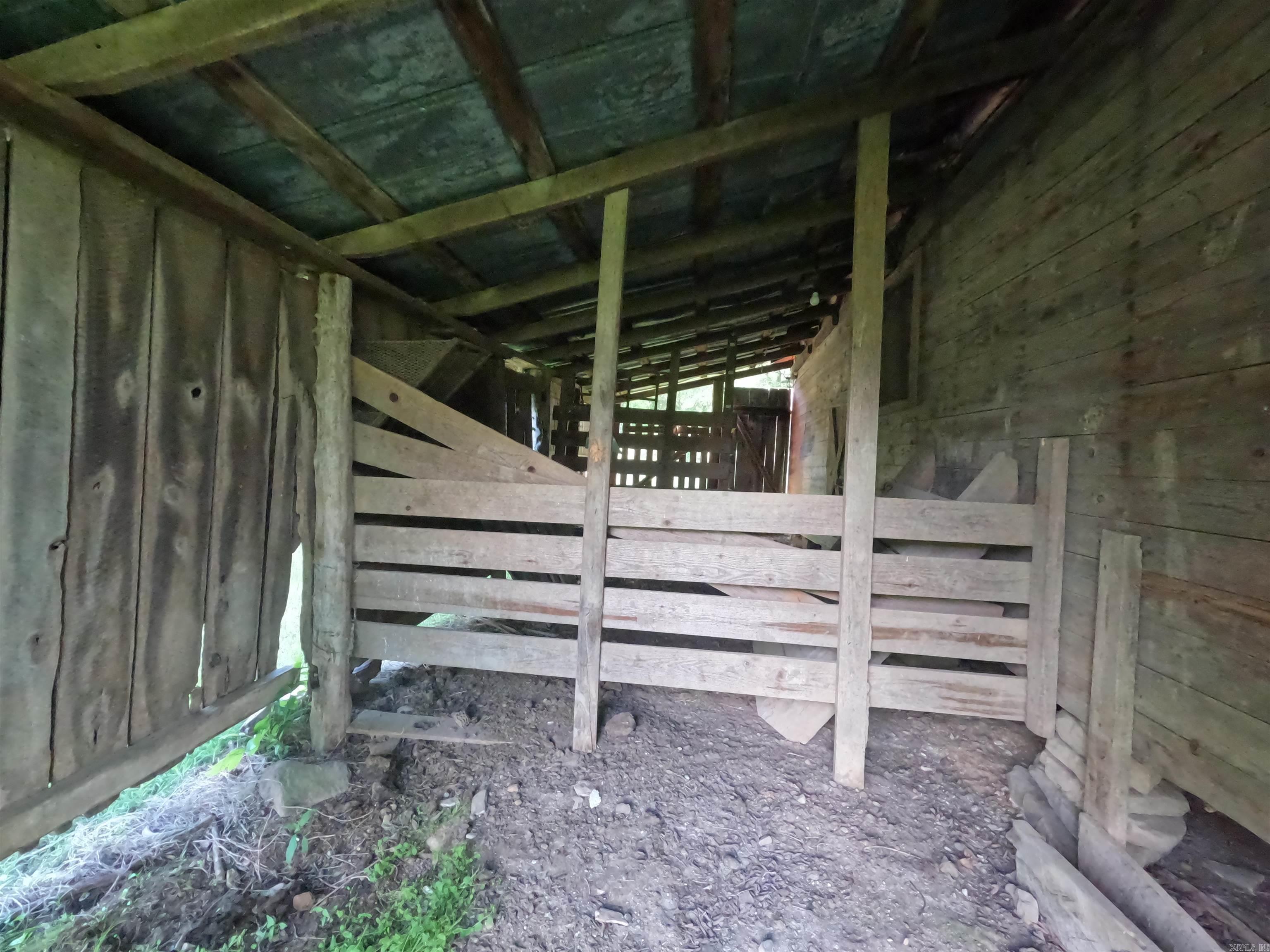 25942 E Highway 14  Mountain View, AR