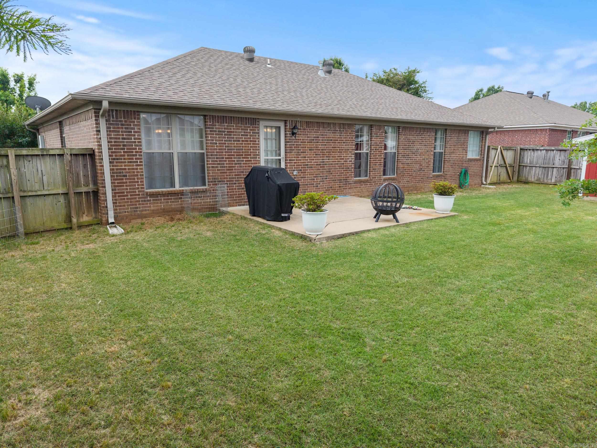 2750  Makenzie  Conway, AR