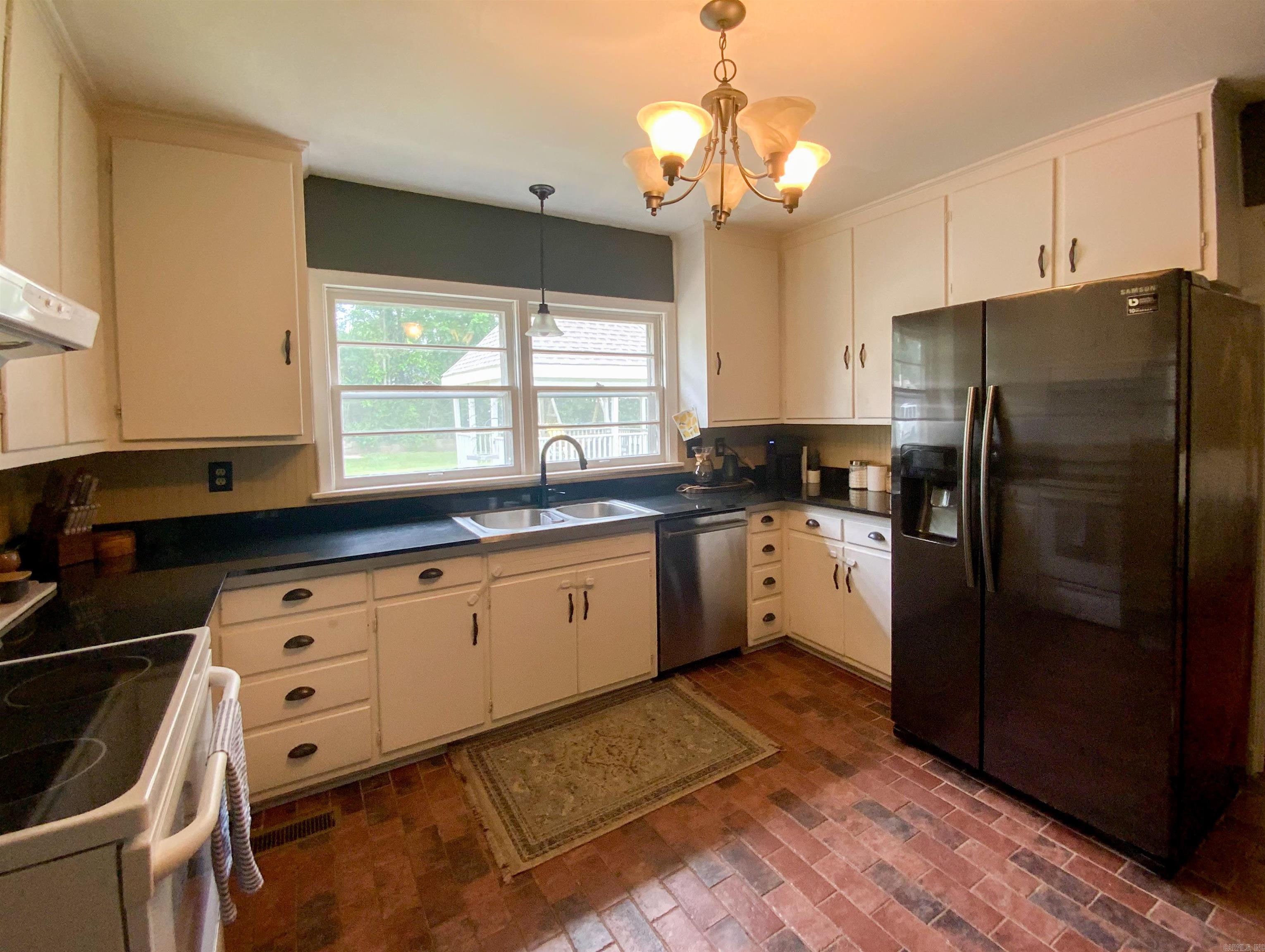1400  Tulip  Searcy, AR