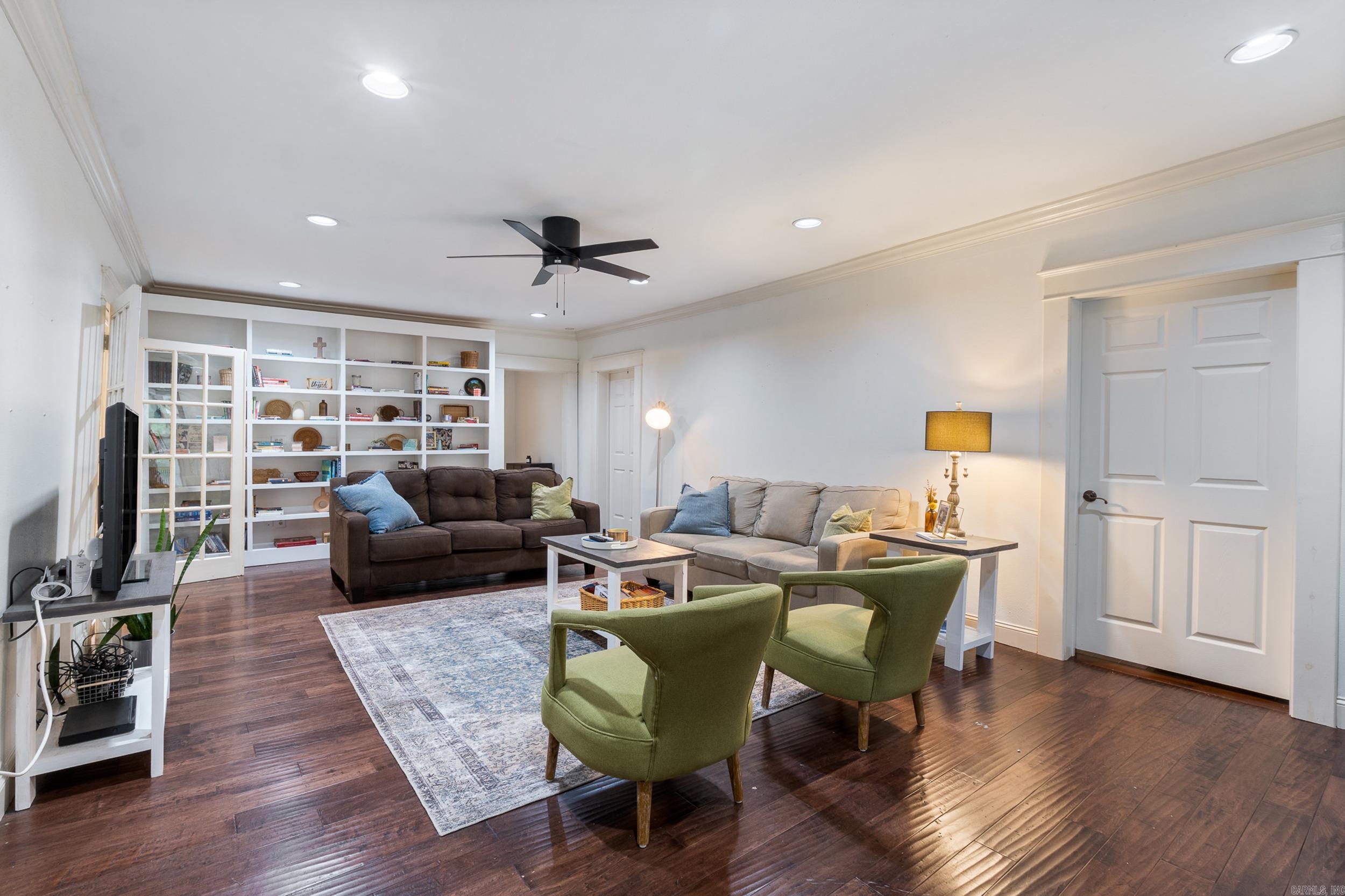 1723  Caldwell  Conway, AR