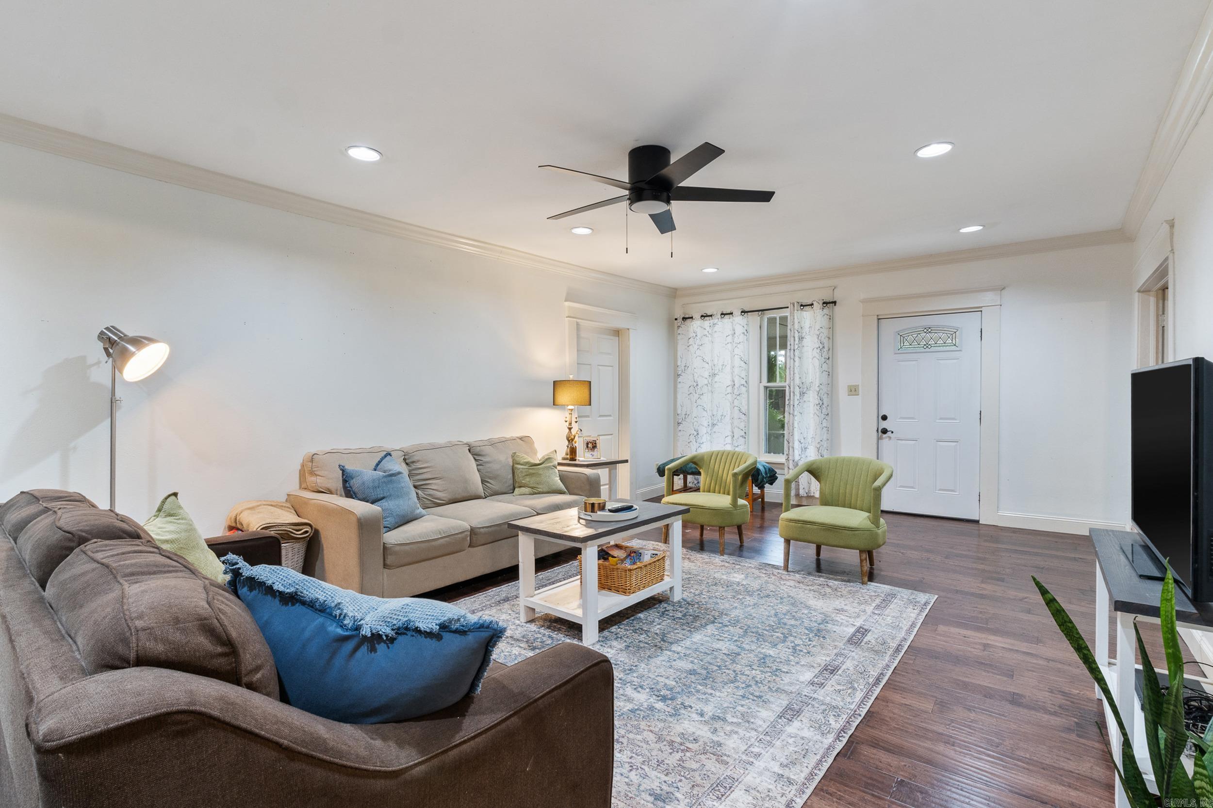 1723  Caldwell  Conway, AR