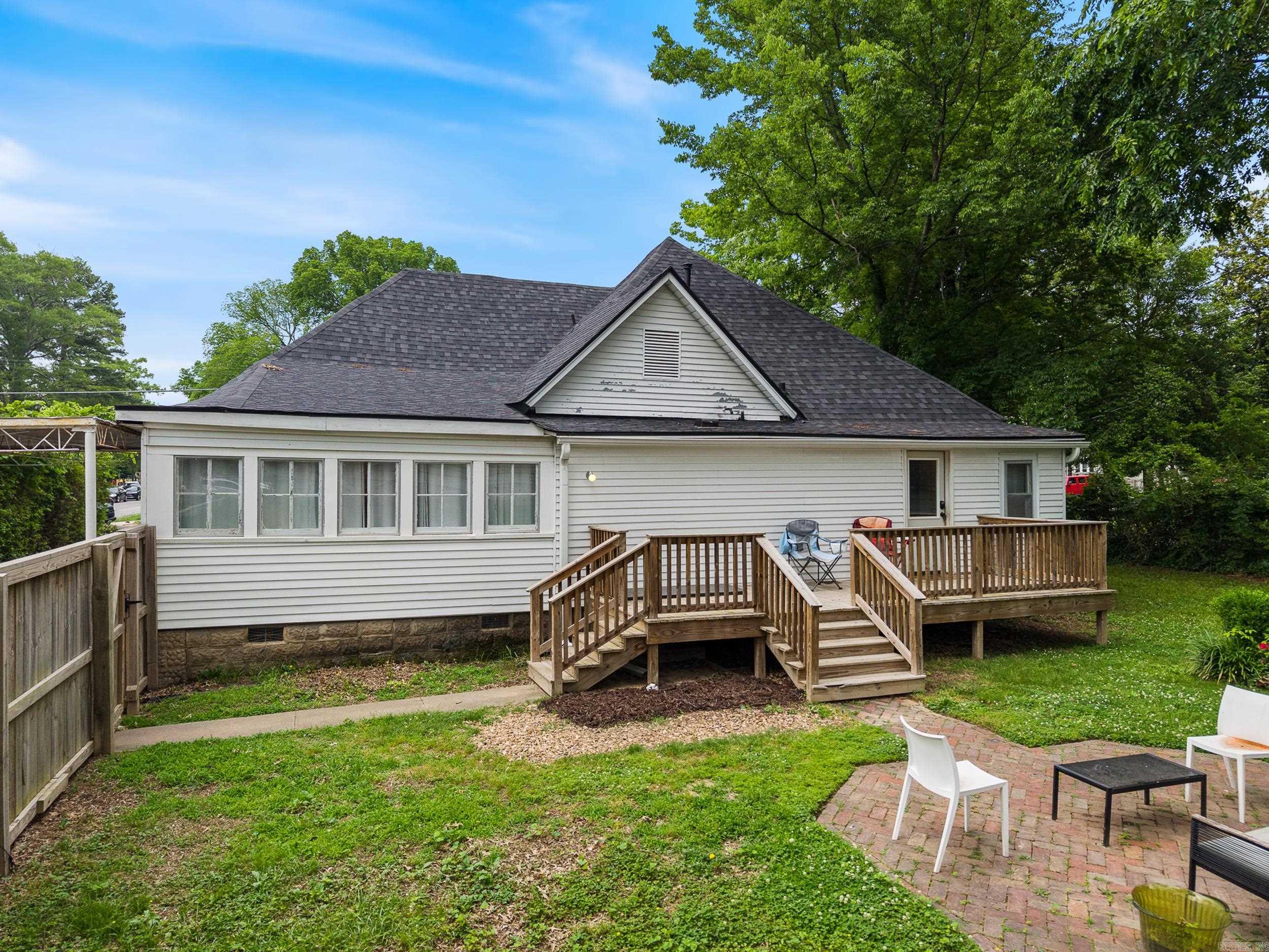 1723  Caldwell  Conway, AR