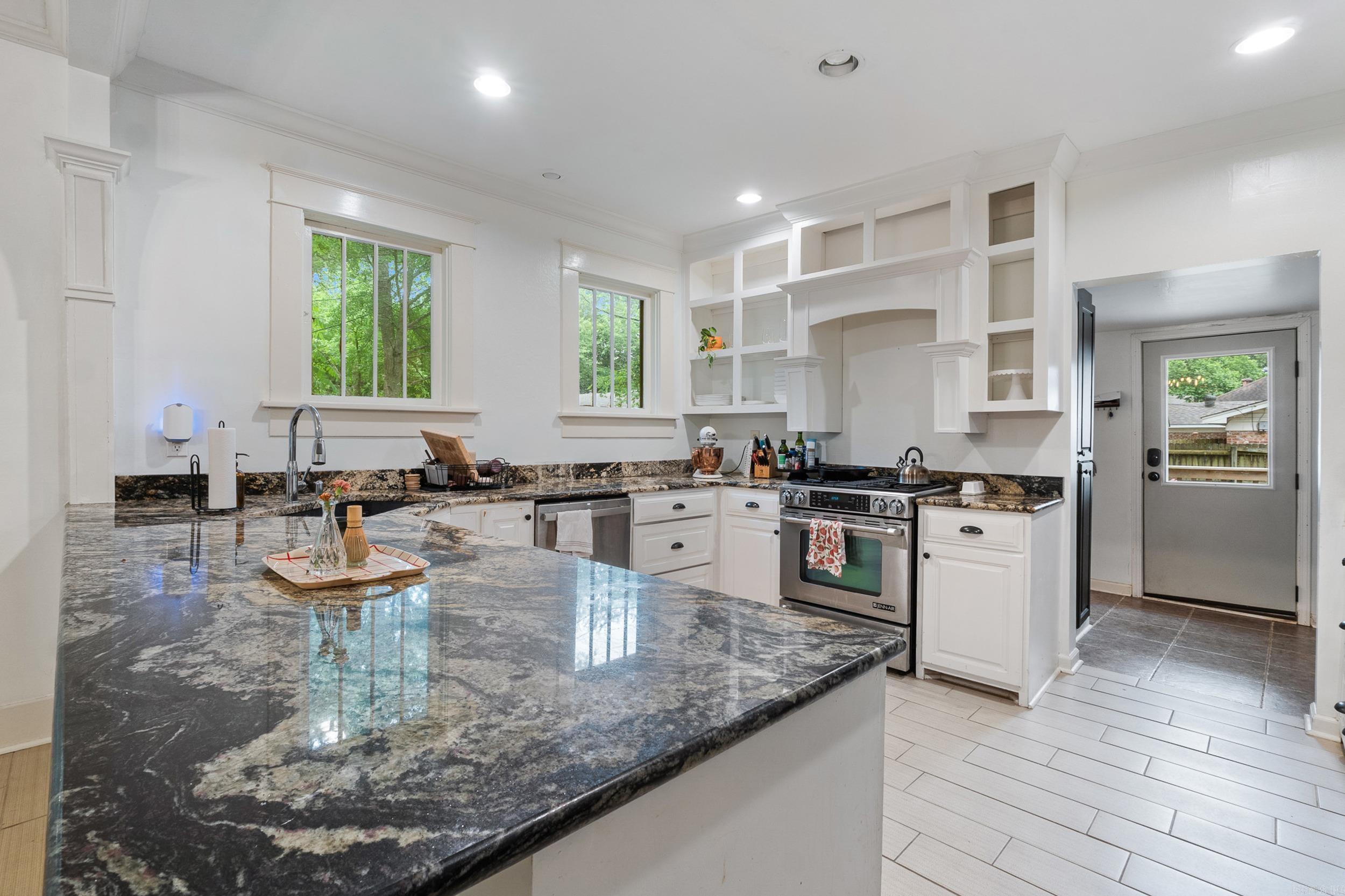1723  Caldwell  Conway, AR