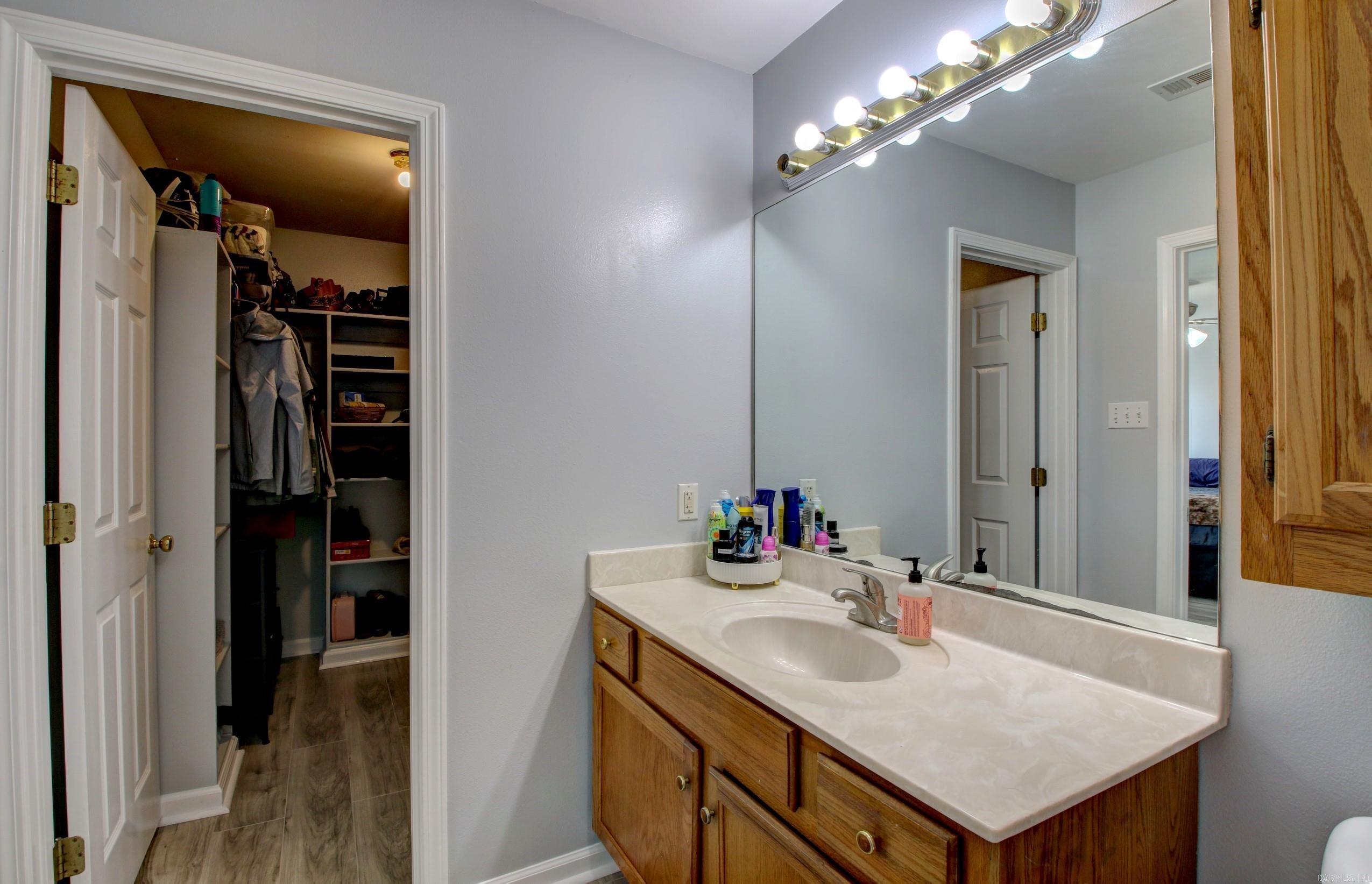 13  Applewood Cir  Cabot, AR